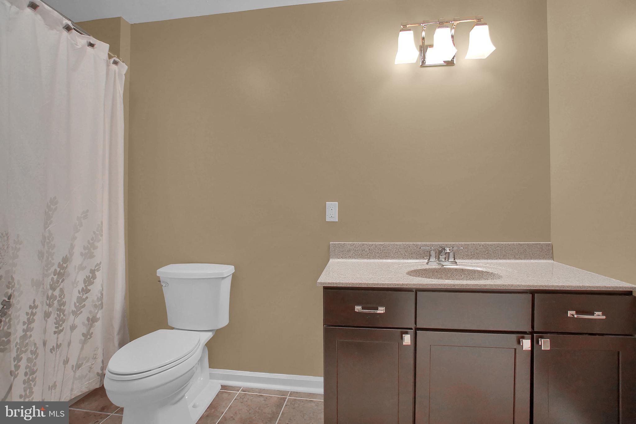 SOUTH POINTE - Residential