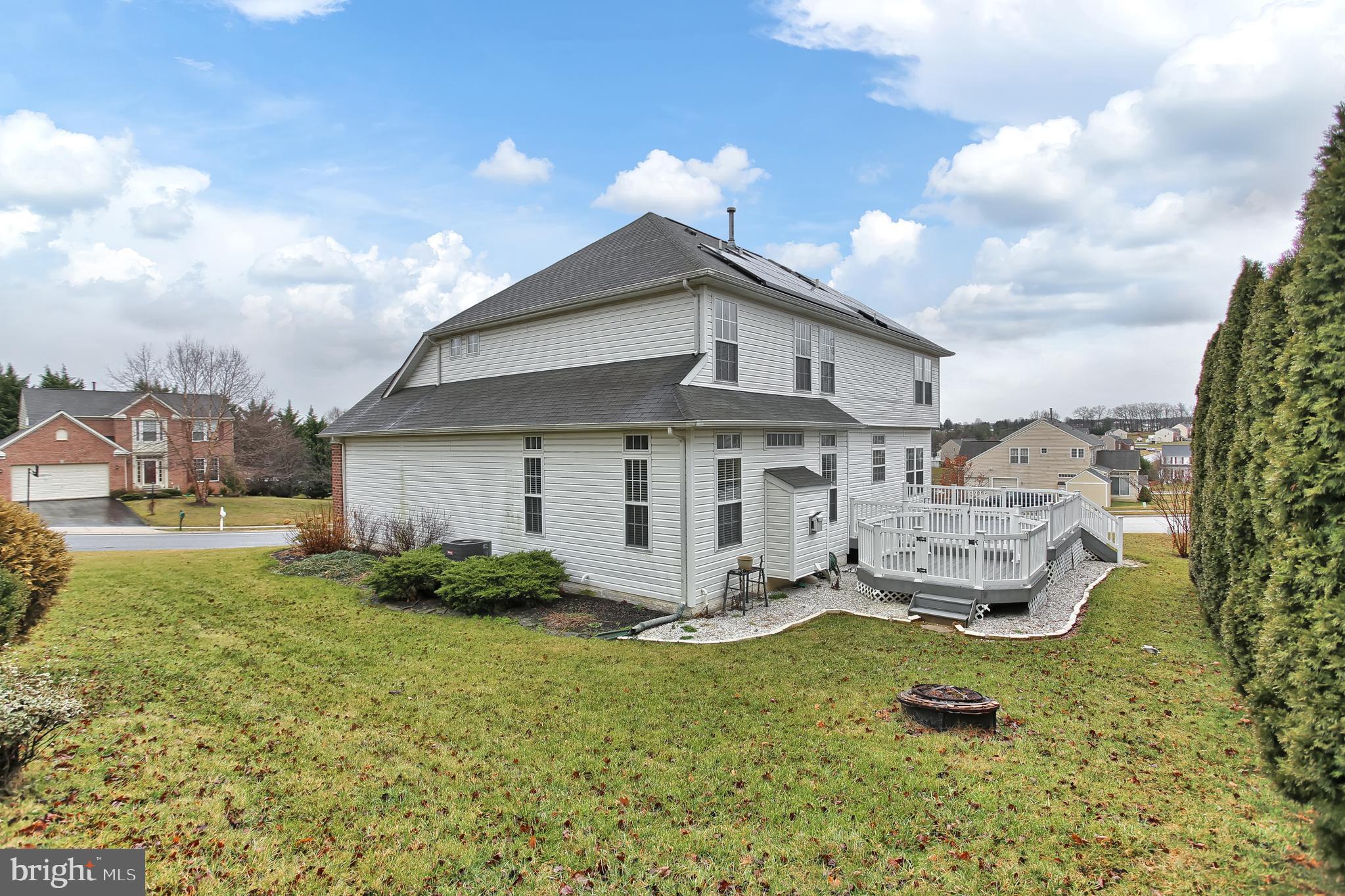 SOUTH POINTE - Residential