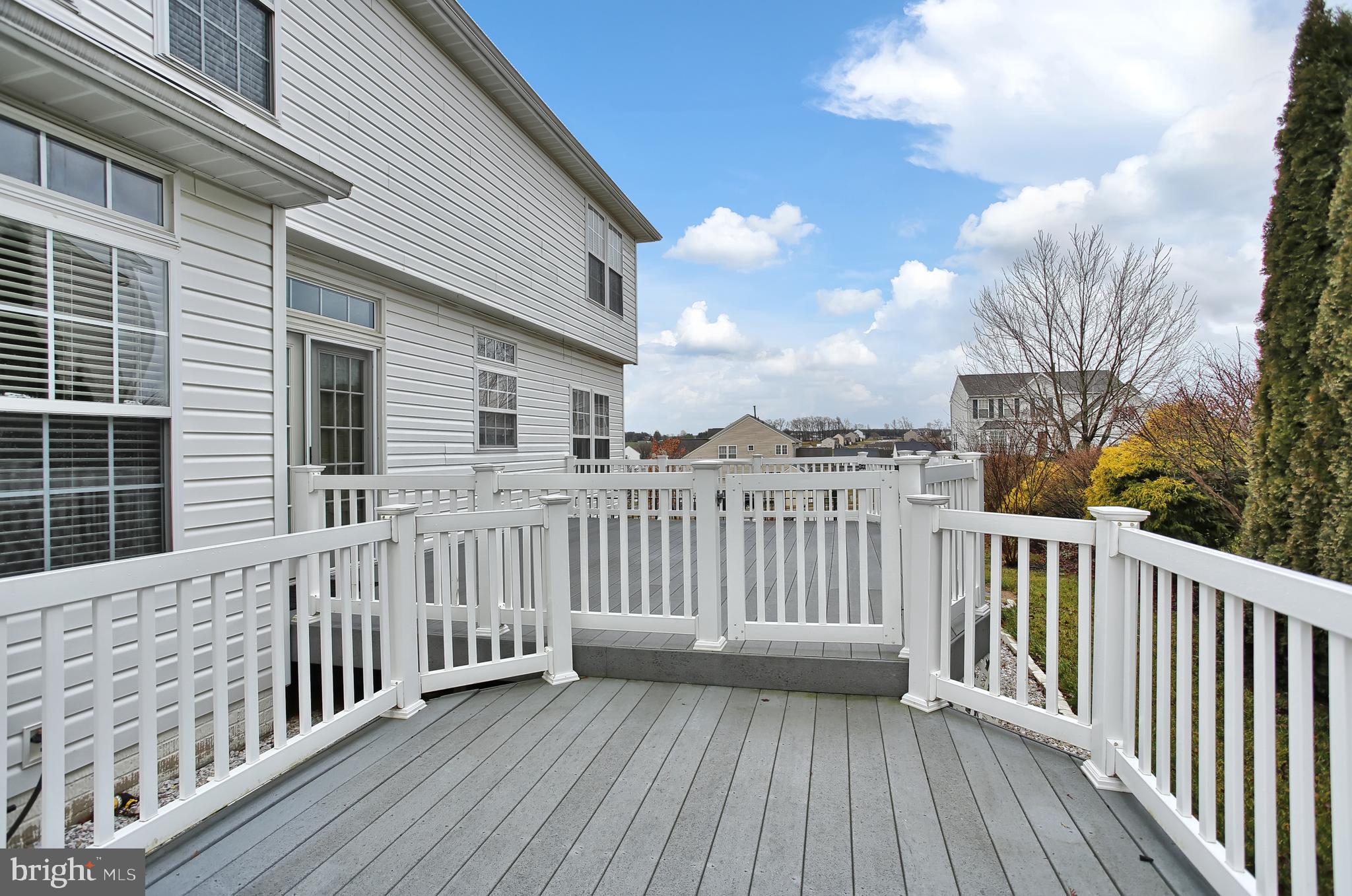 SOUTH POINTE - Residential