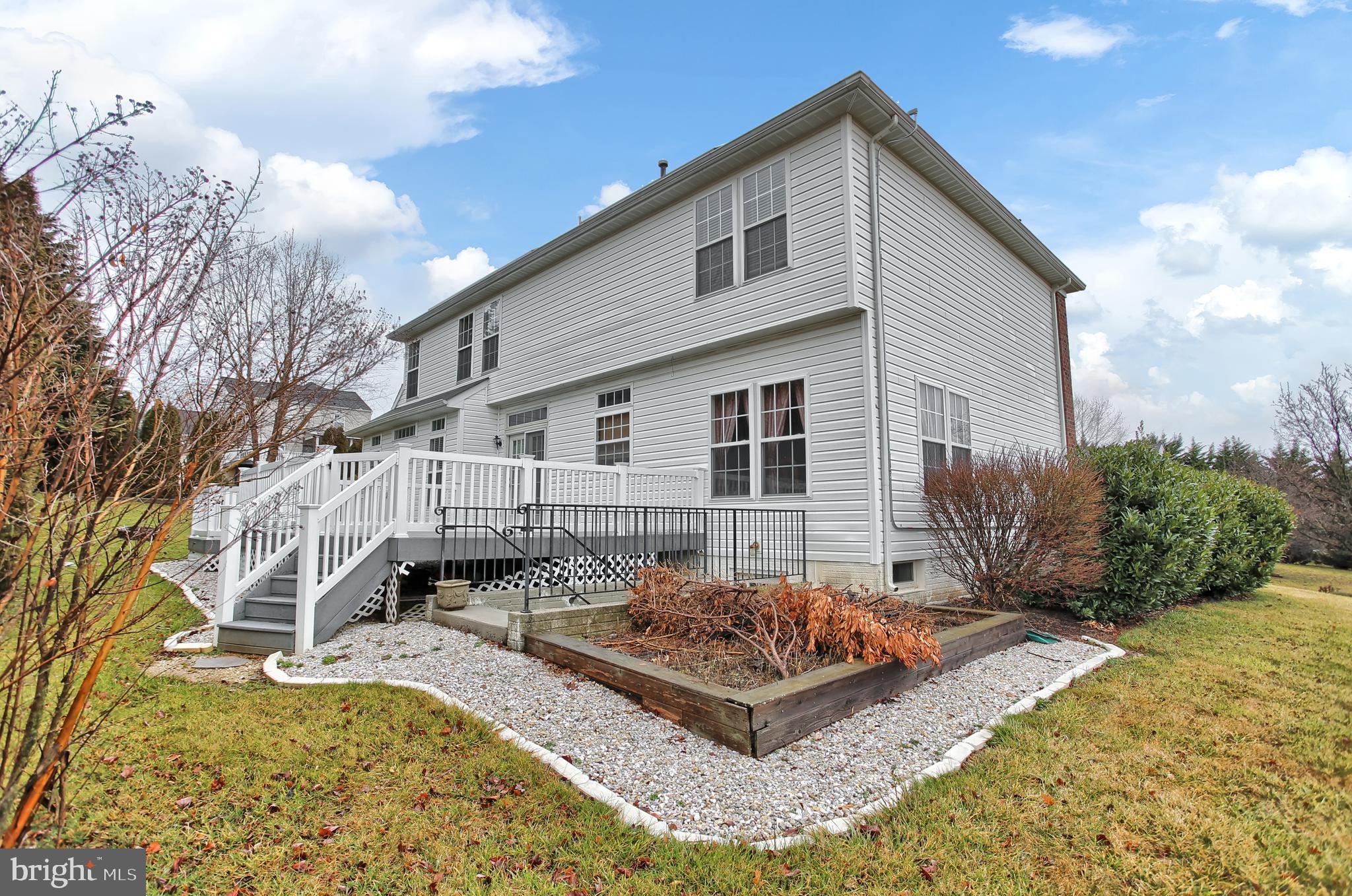 SOUTH POINTE - Residential