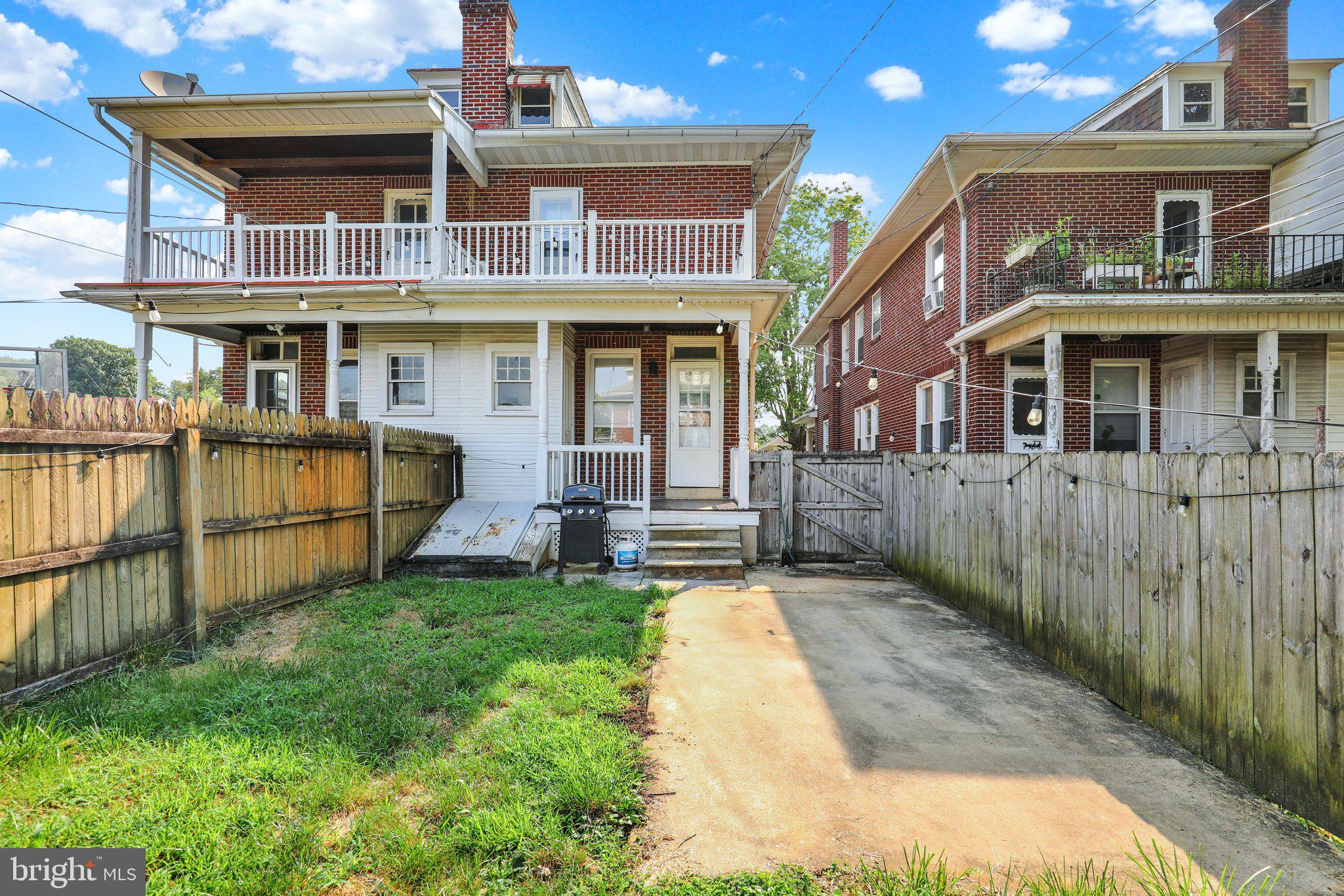 218 TELFORD AVENUE