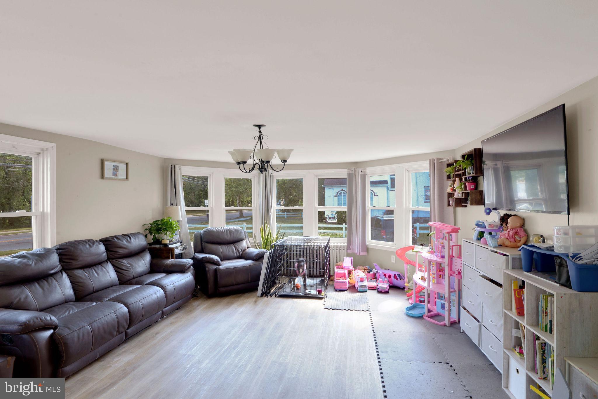 799 BELLEVUE AVENUE