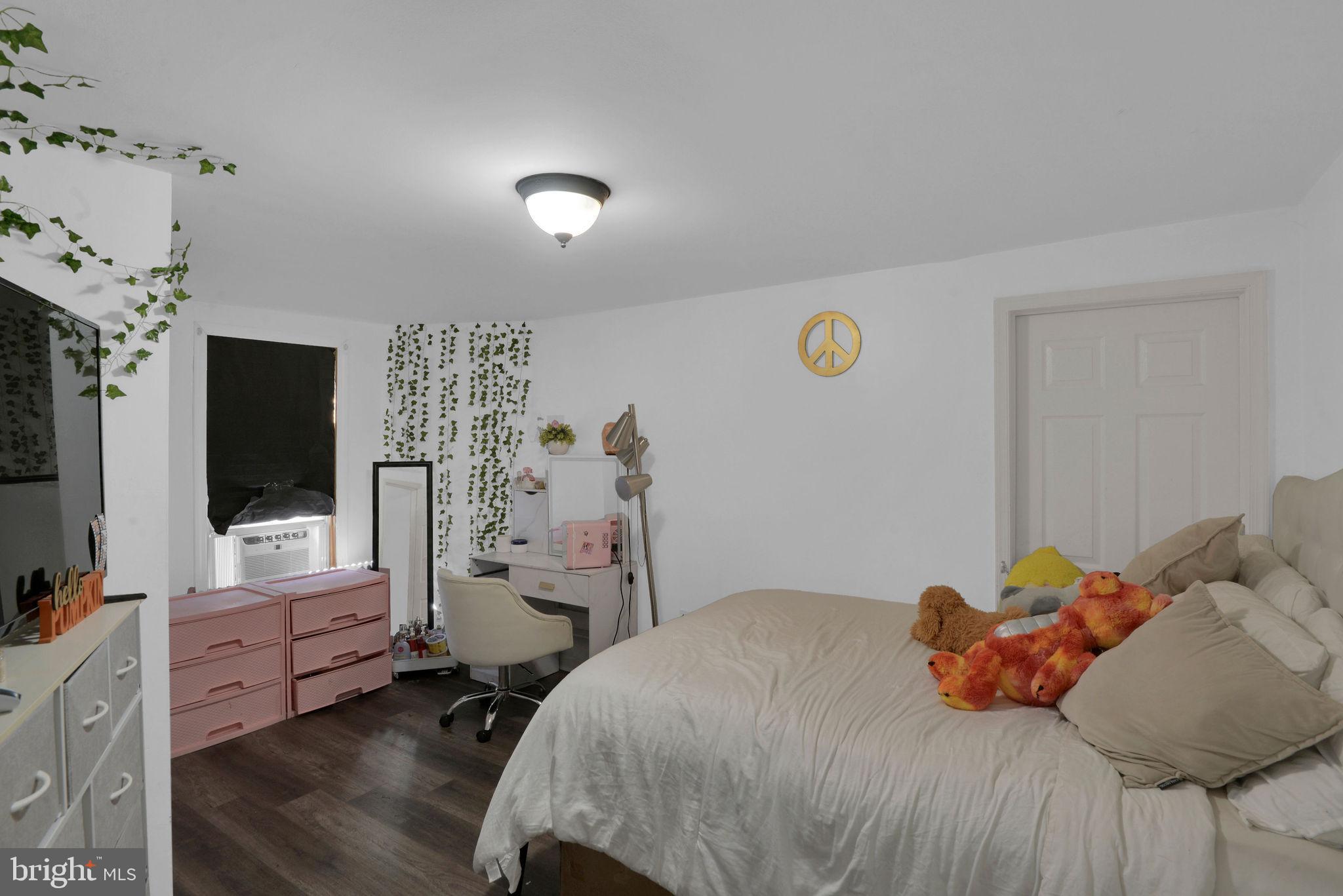 799 BELLEVUE AVENUE