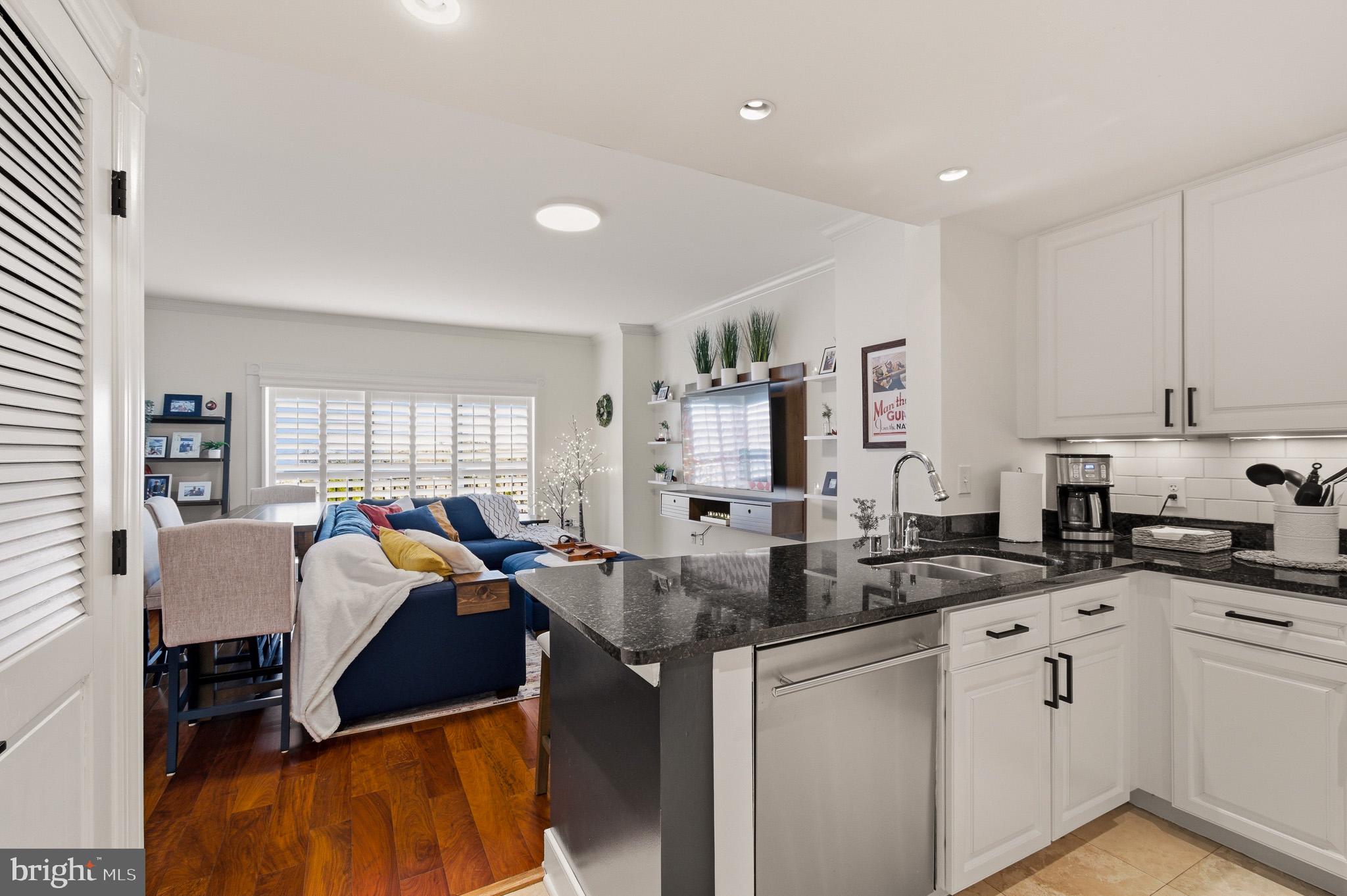 RESIDENCES AT PARK PLACE - Residential