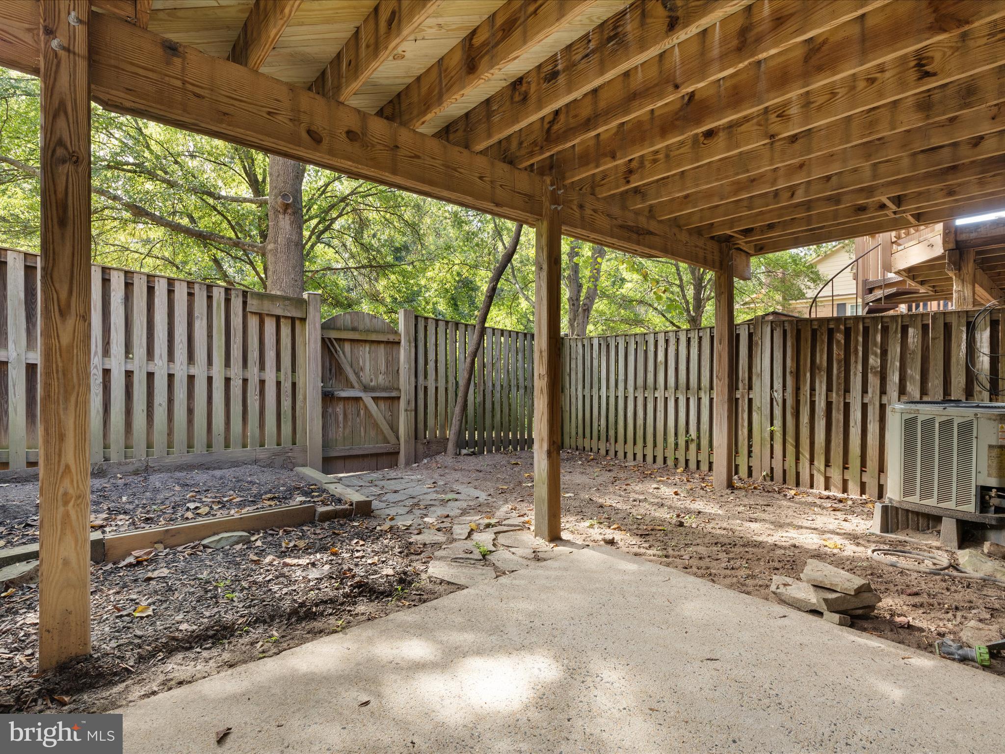 BETHELEN WOODS - Residential