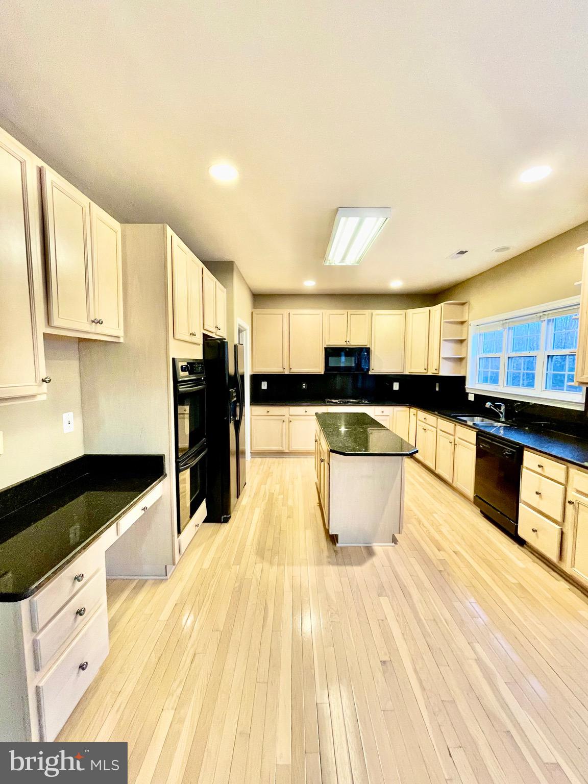 AUSTIN RIDGE - Residential Lease