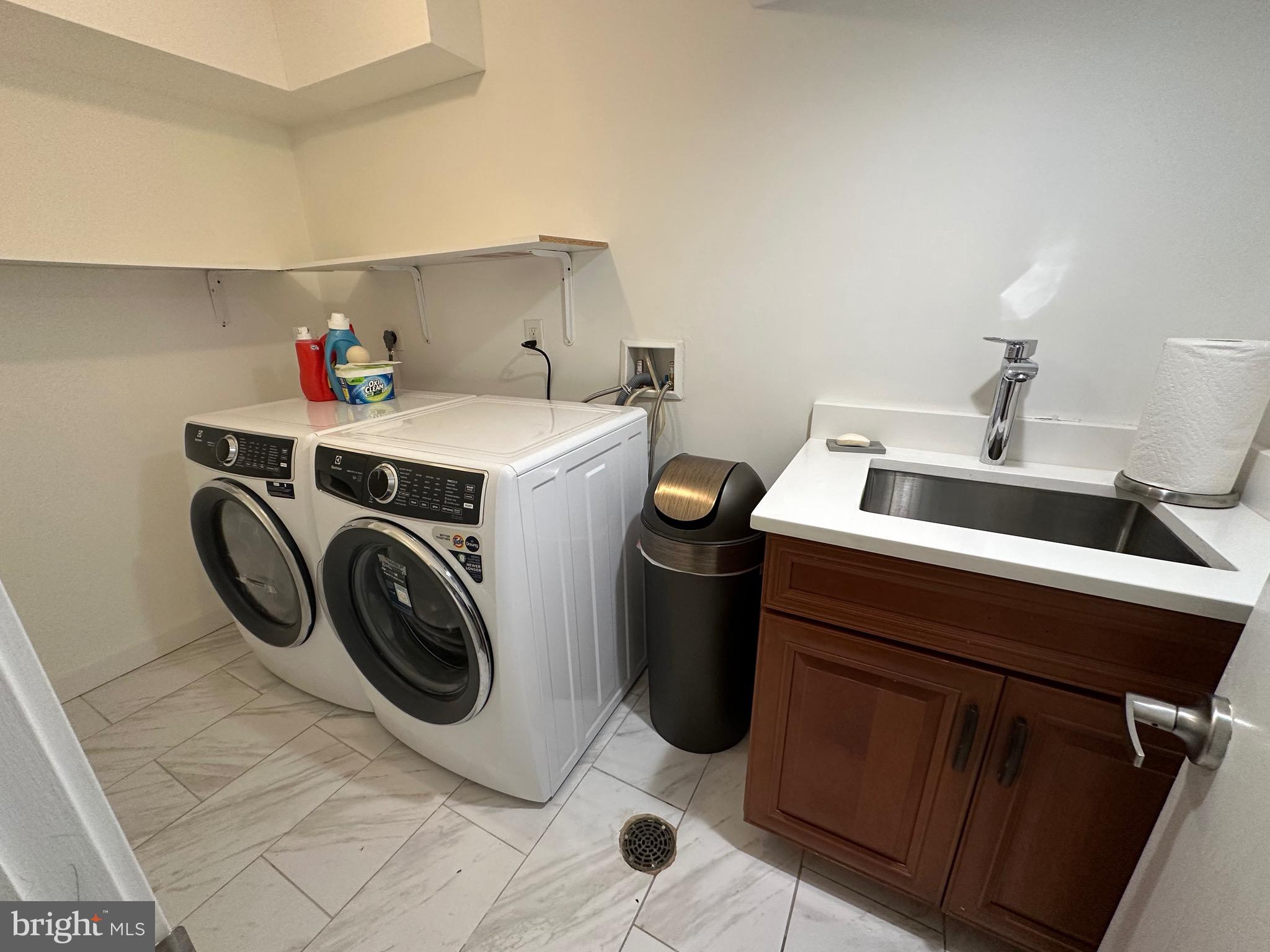 GLEN ECHO HEIGHTS - Residential Lease