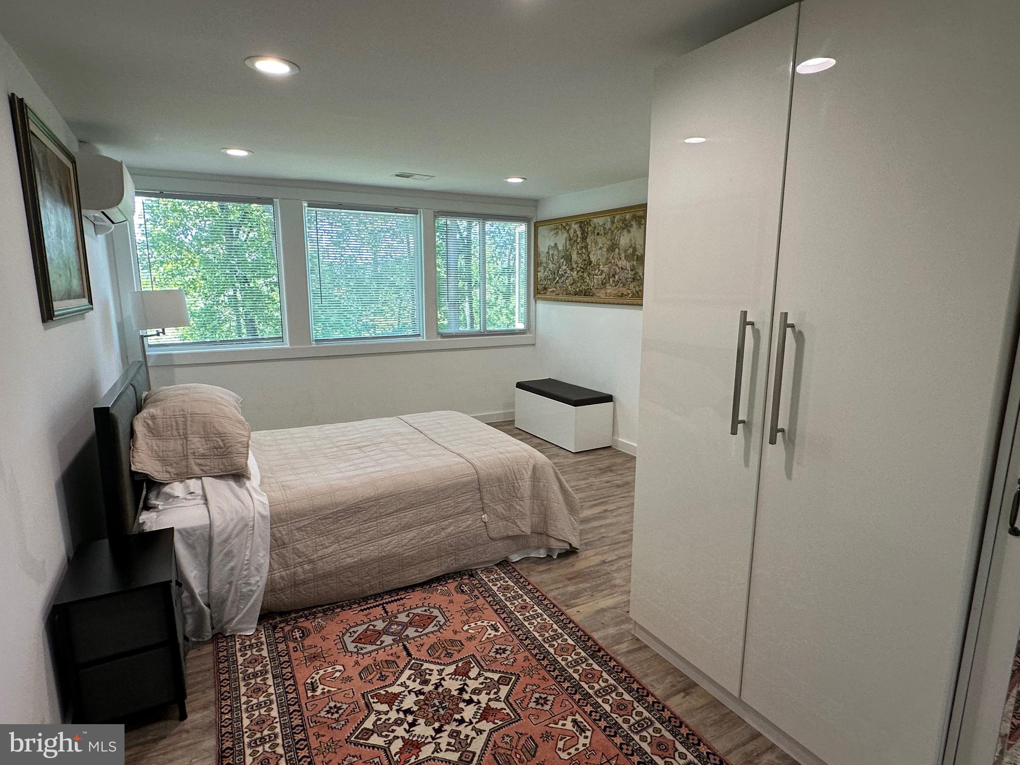 GLEN ECHO HEIGHTS - Residential Lease