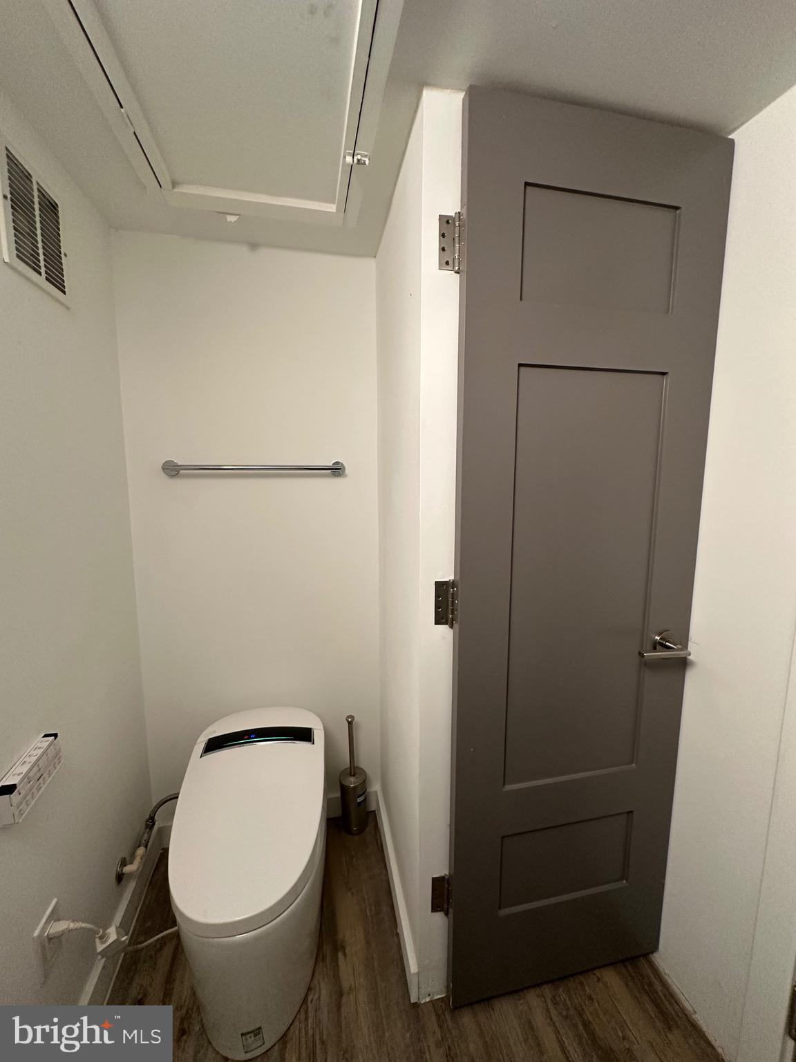 GLEN ECHO HEIGHTS - Residential Lease