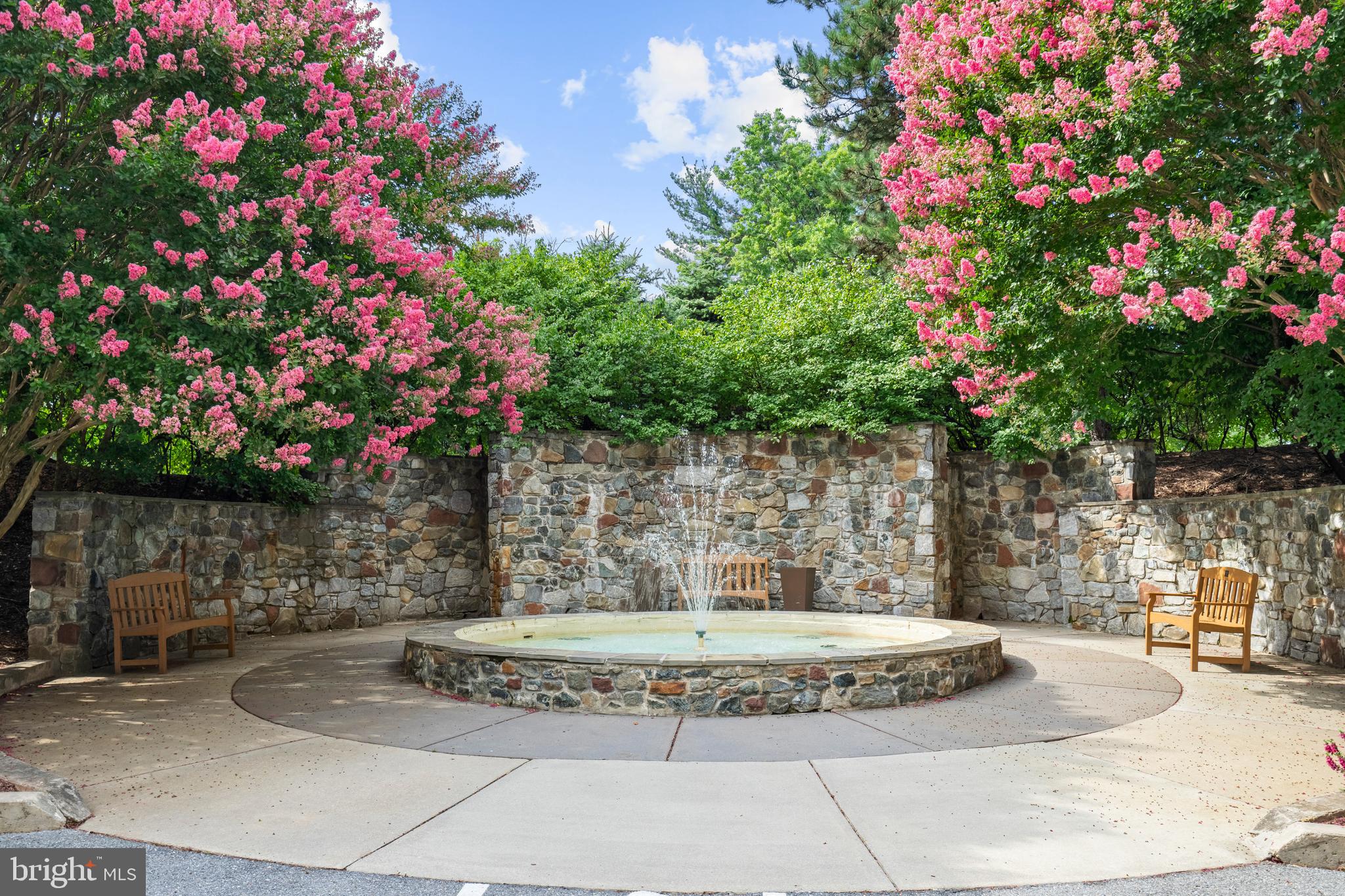 LEISURE WORLD - Residential Lease