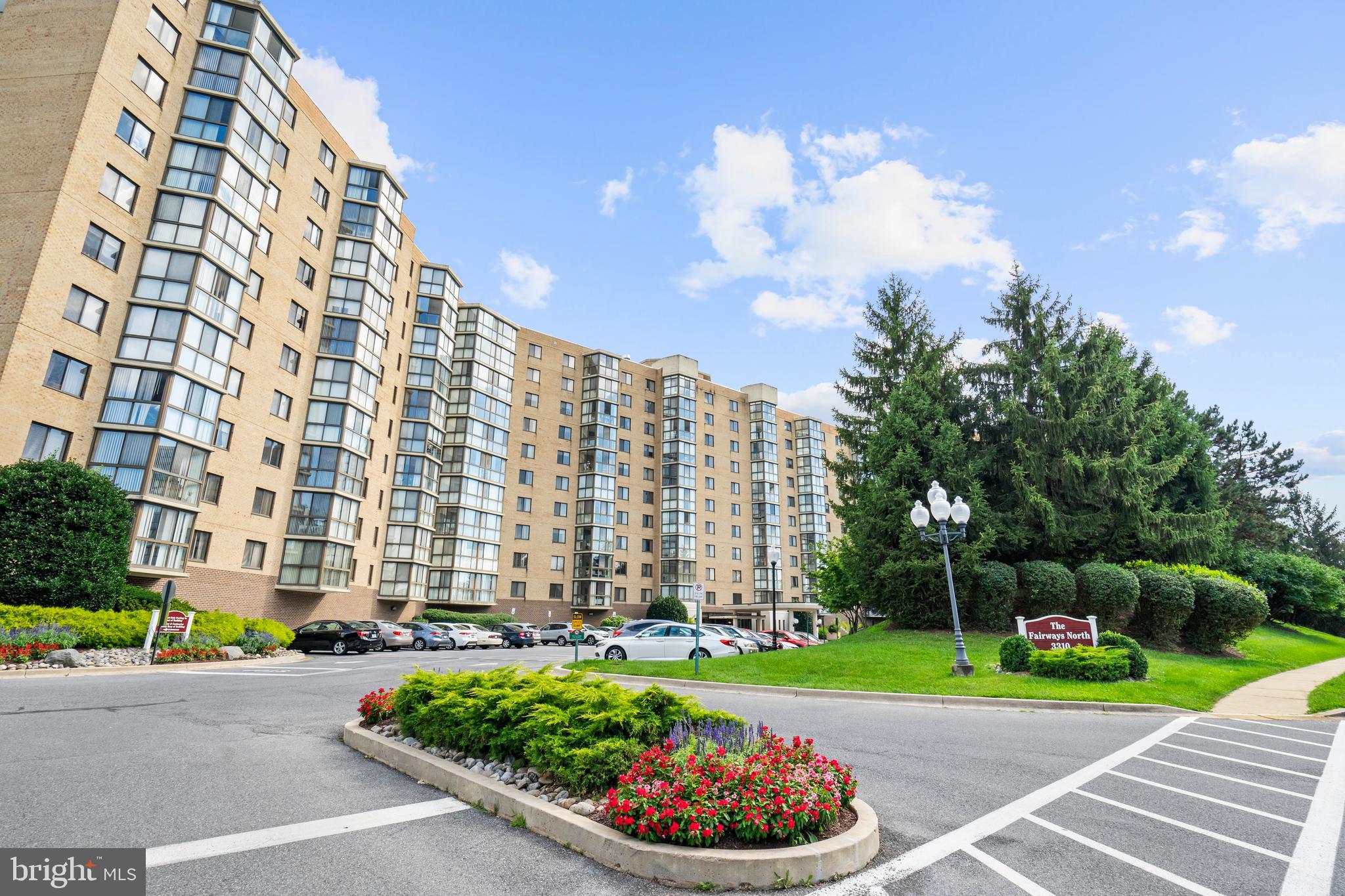 LEISURE WORLD - Residential Lease