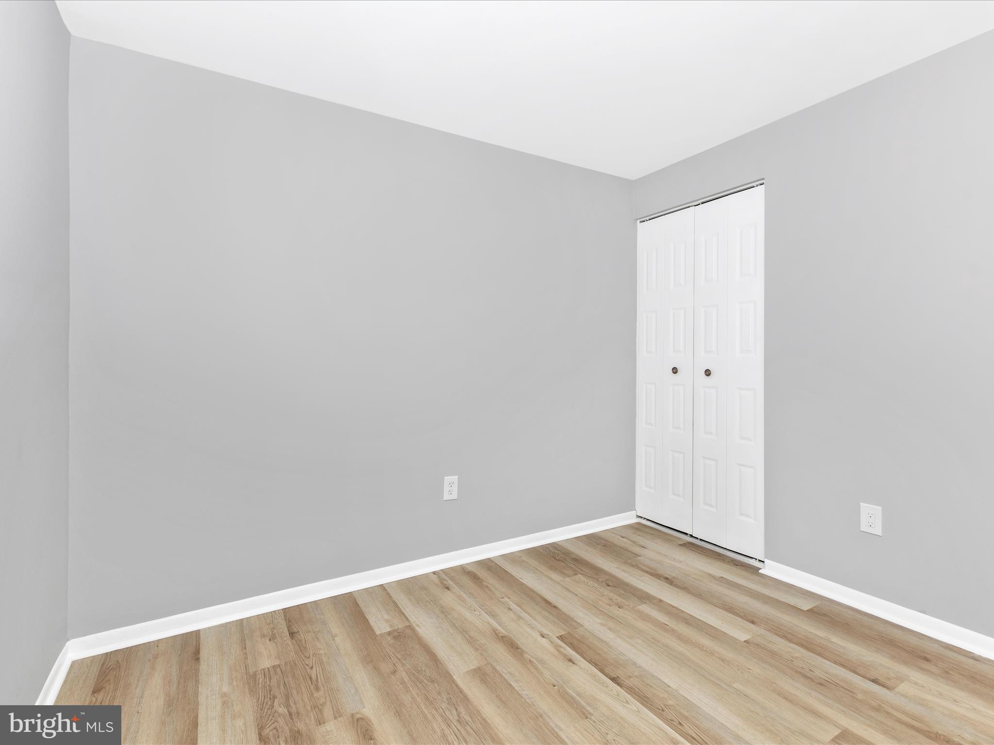 CROFTON SQUARE - Residential