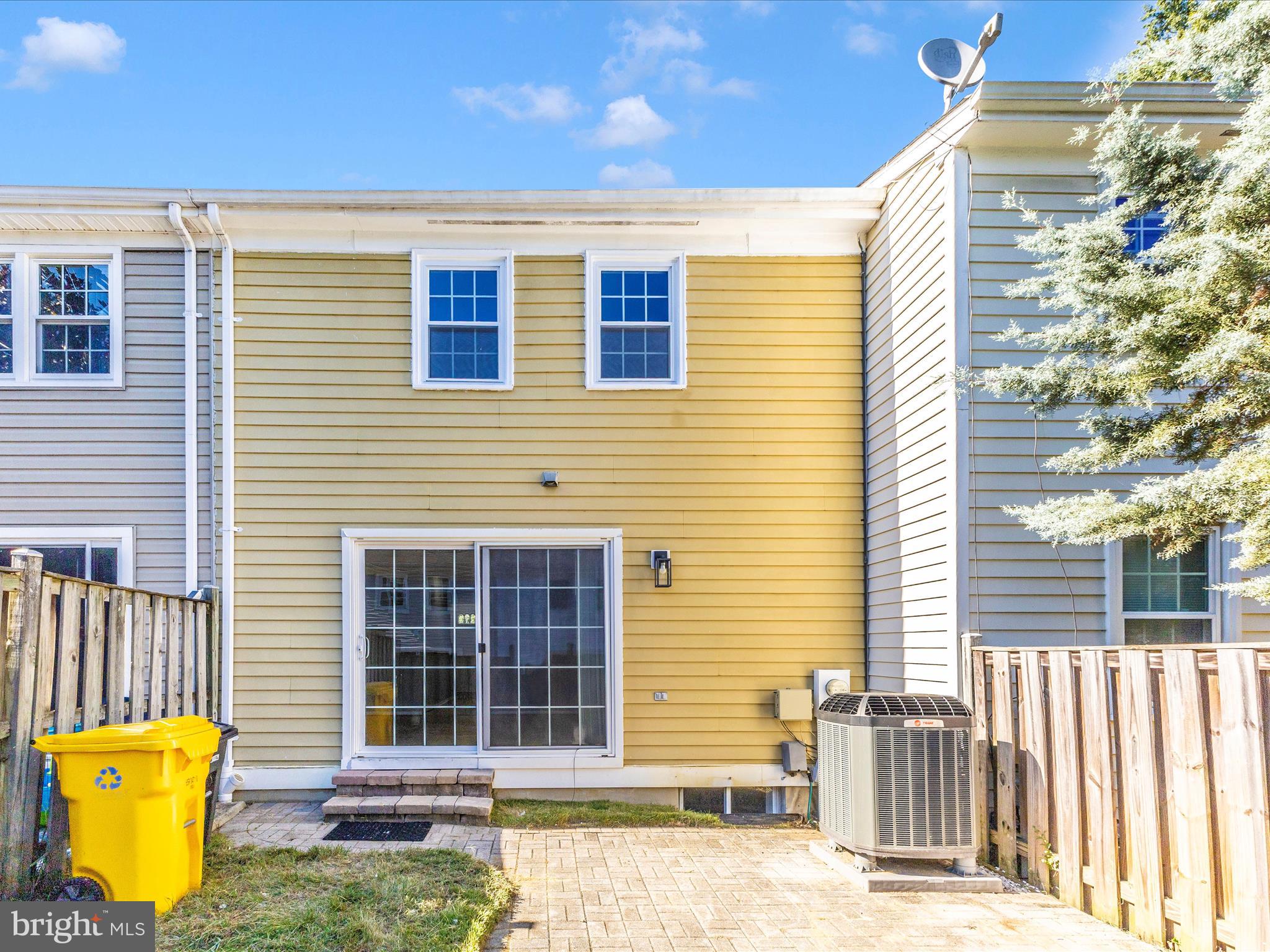 CROFTON SQUARE - Residential