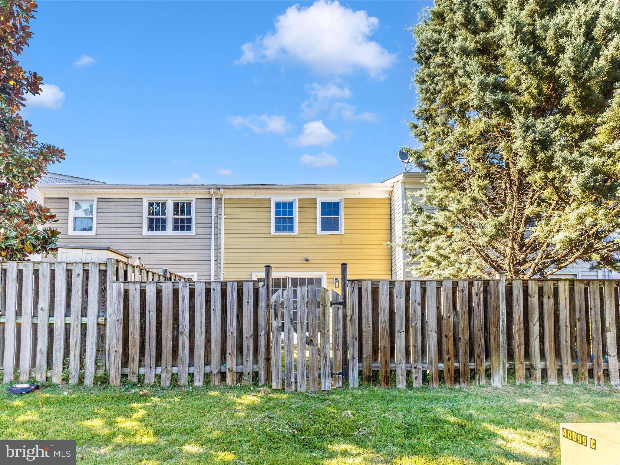 CROFTON SQUARE - Residential