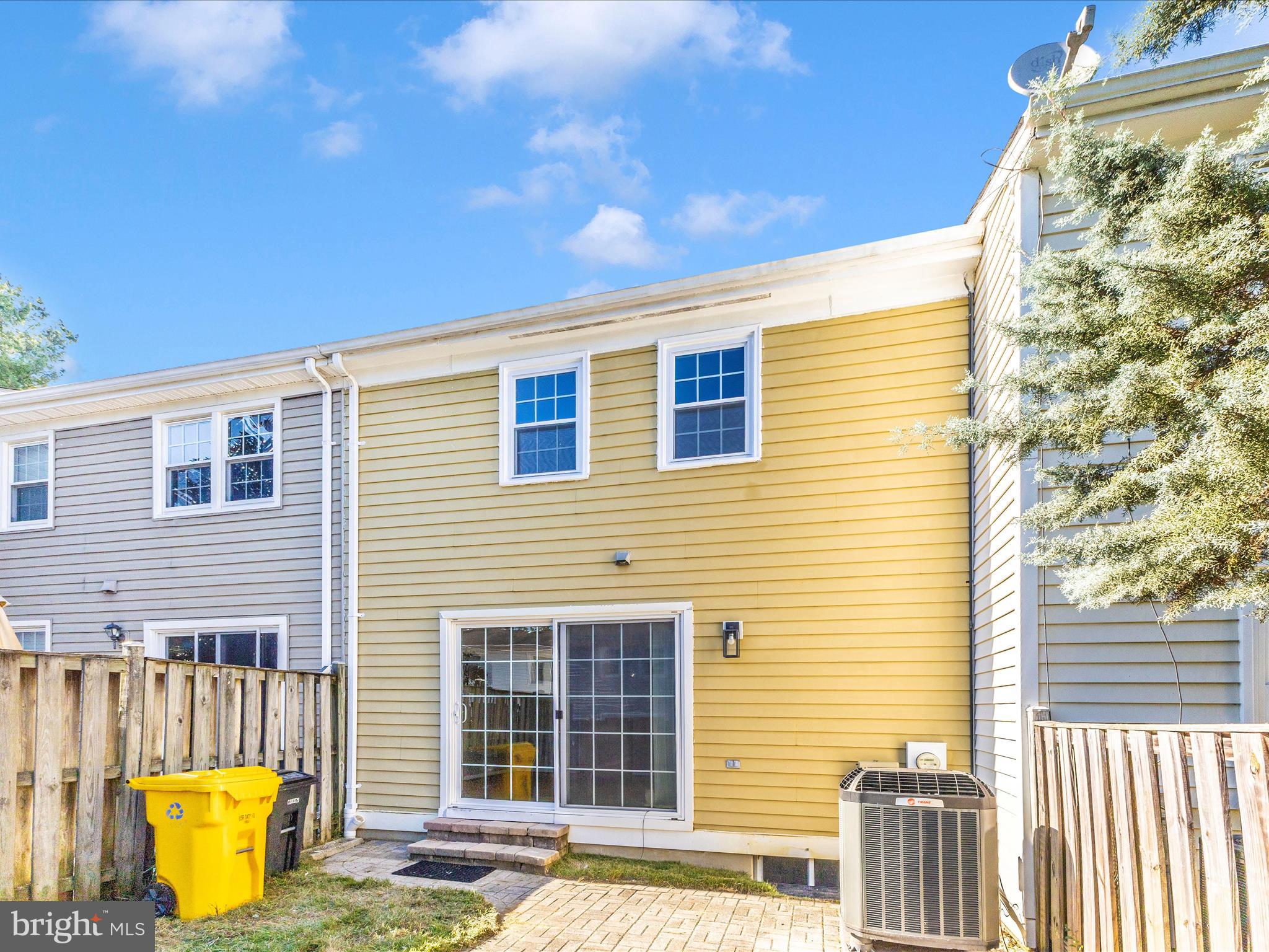 CROFTON SQUARE - Residential