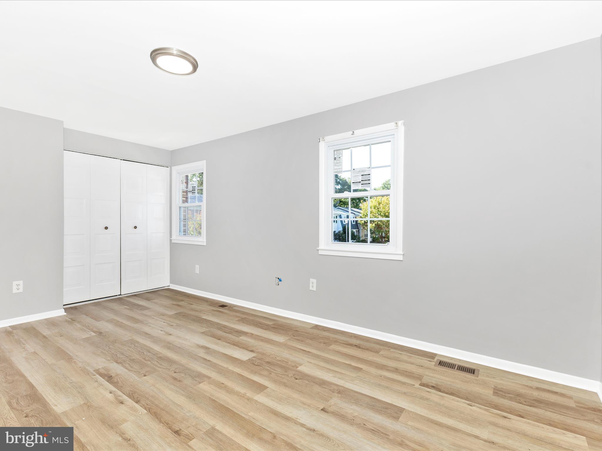 CROFTON SQUARE - Residential