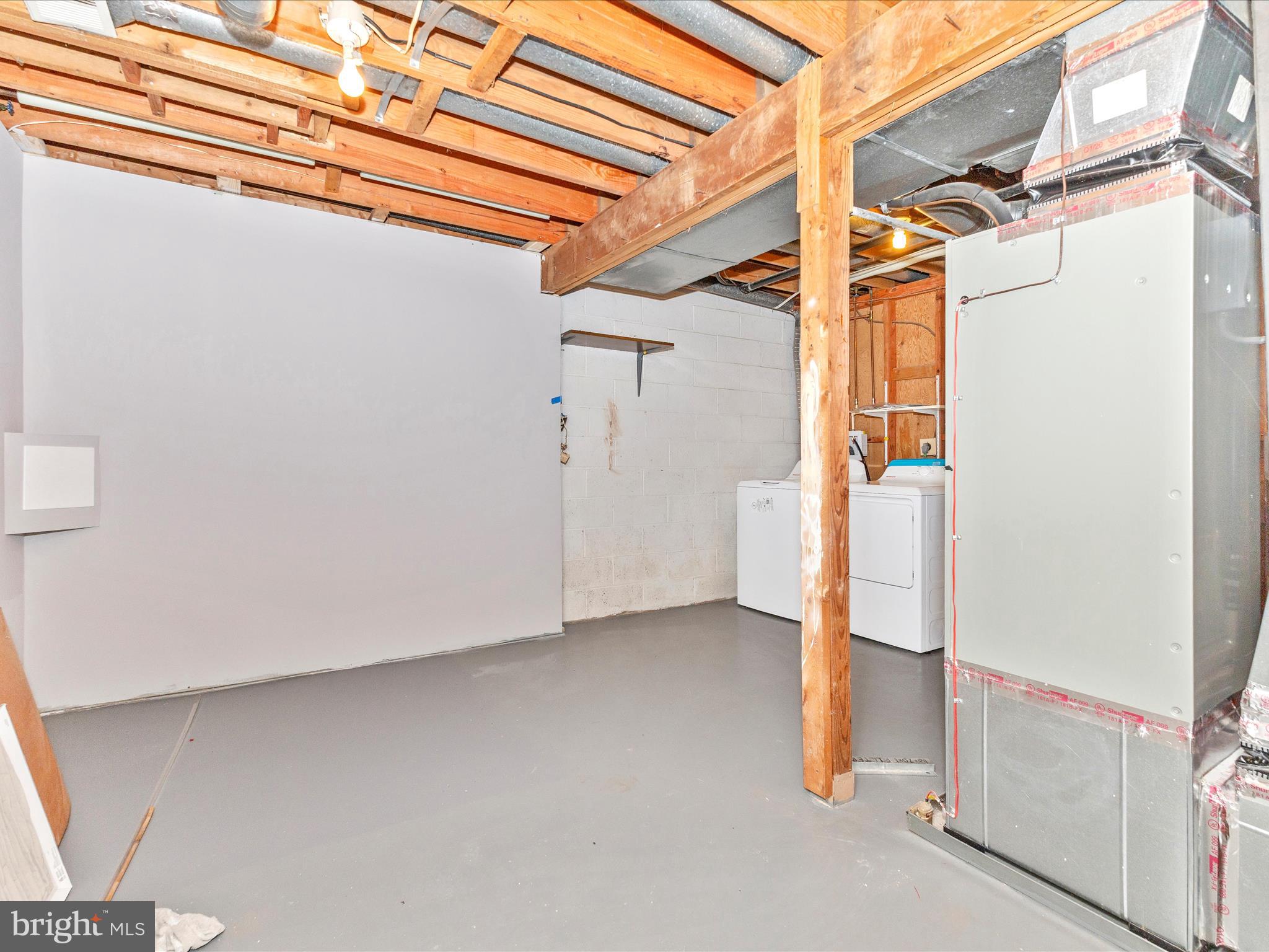 CROFTON SQUARE - Residential