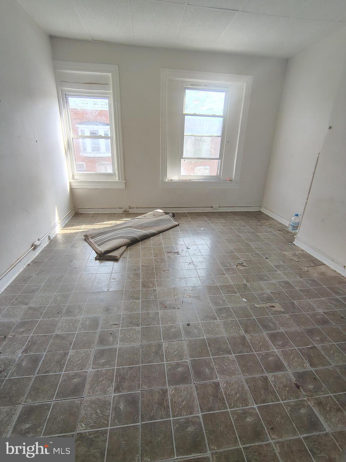 SANDTOWN-WINCHESTER - Residential