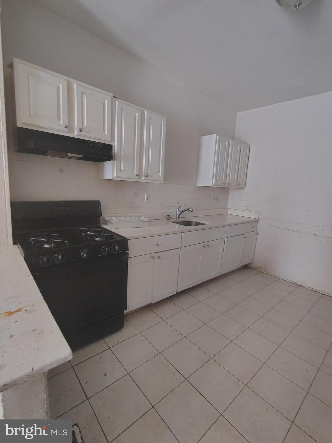 SANDTOWN-WINCHESTER - Residential