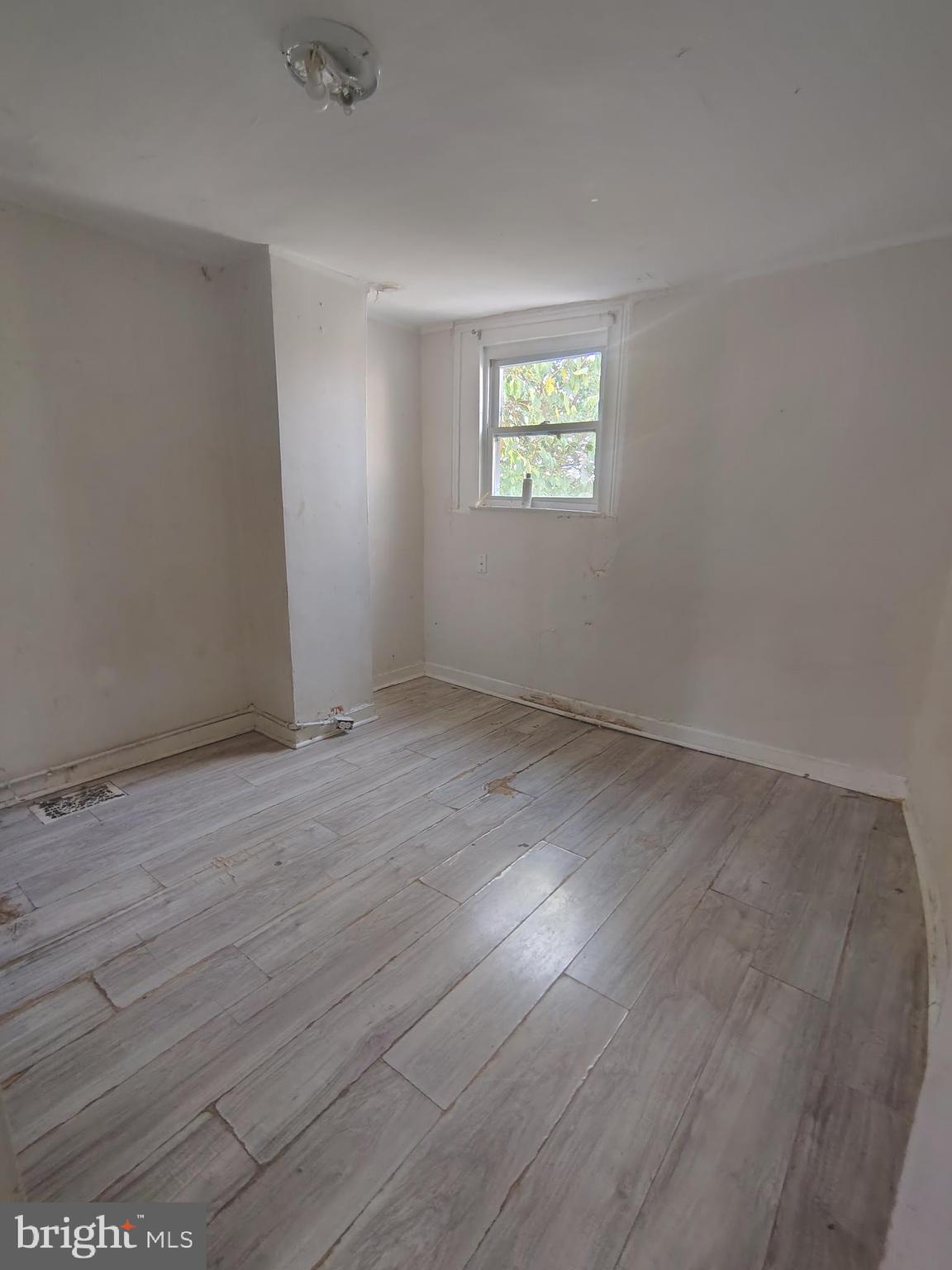 SANDTOWN-WINCHESTER - Residential