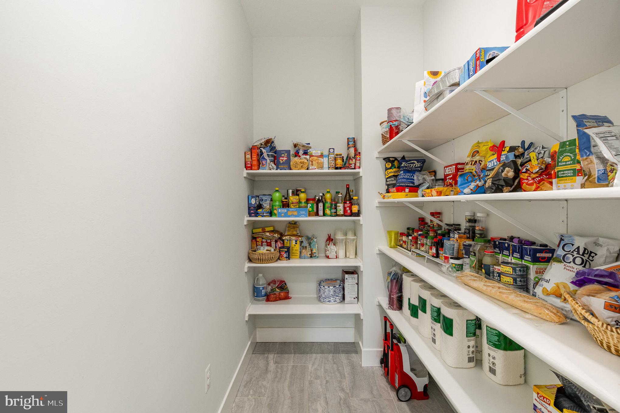 ASHBOURNE FARMS - Residential