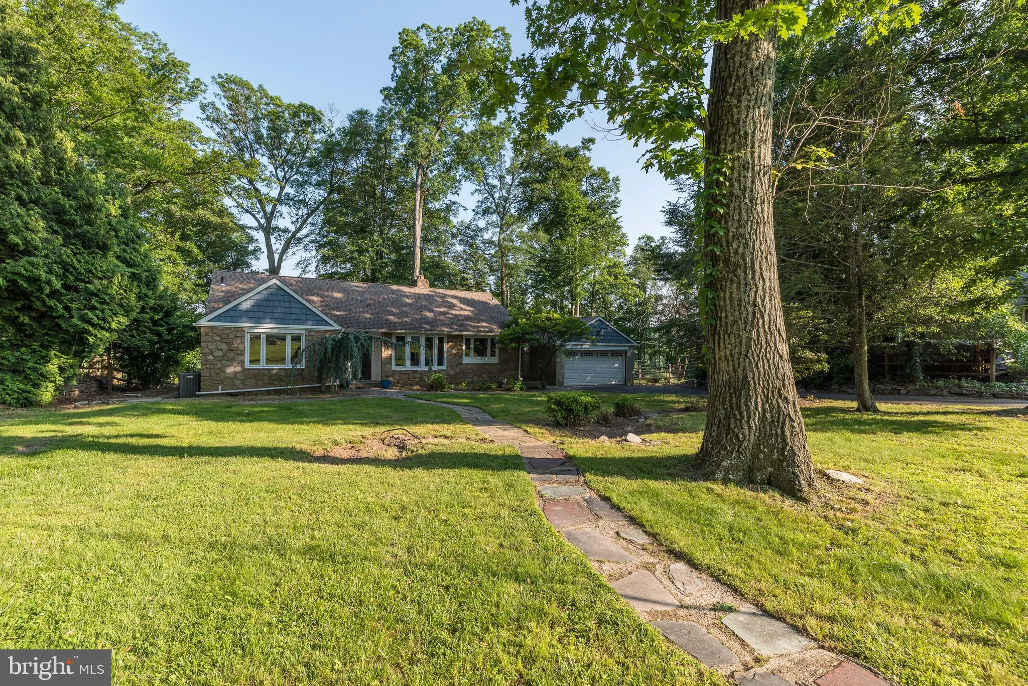 Abington, Pennsylvania 19001, United States, 3 Bedrooms Bedrooms, ,2 BathroomsBathrooms,Residential,Active,147360