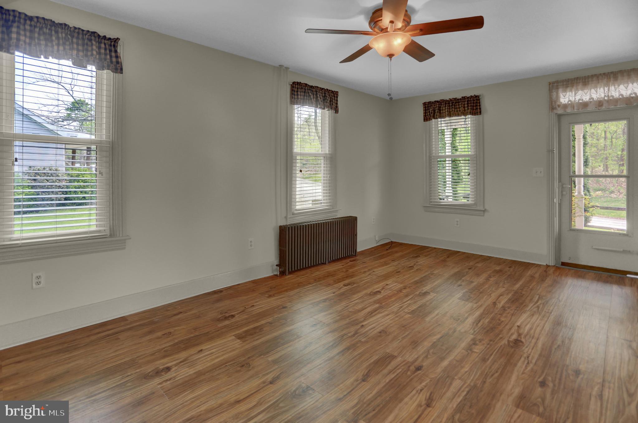 CROWN POINTE VISTAS - Residential