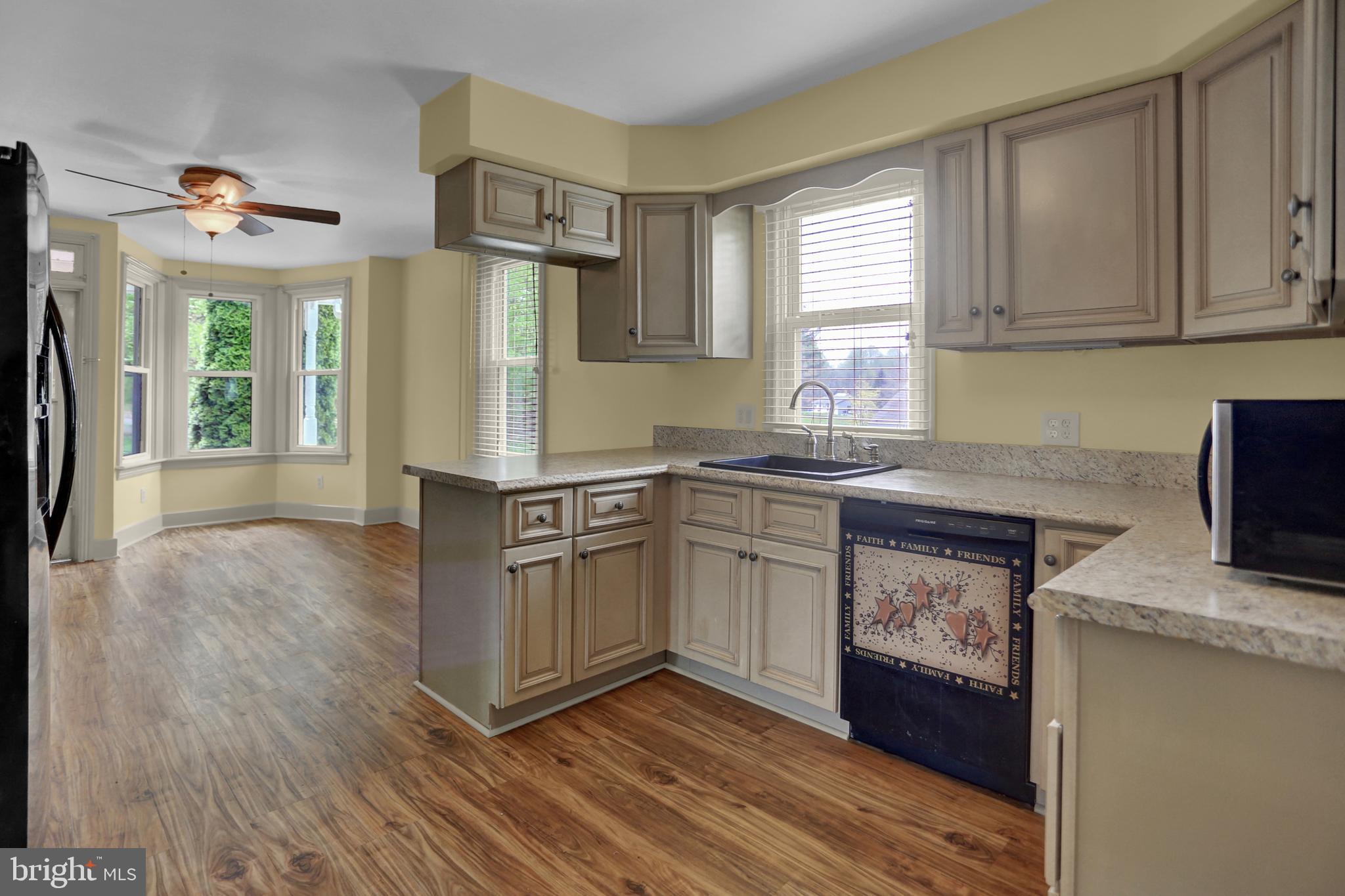 CROWN POINTE VISTAS - Residential