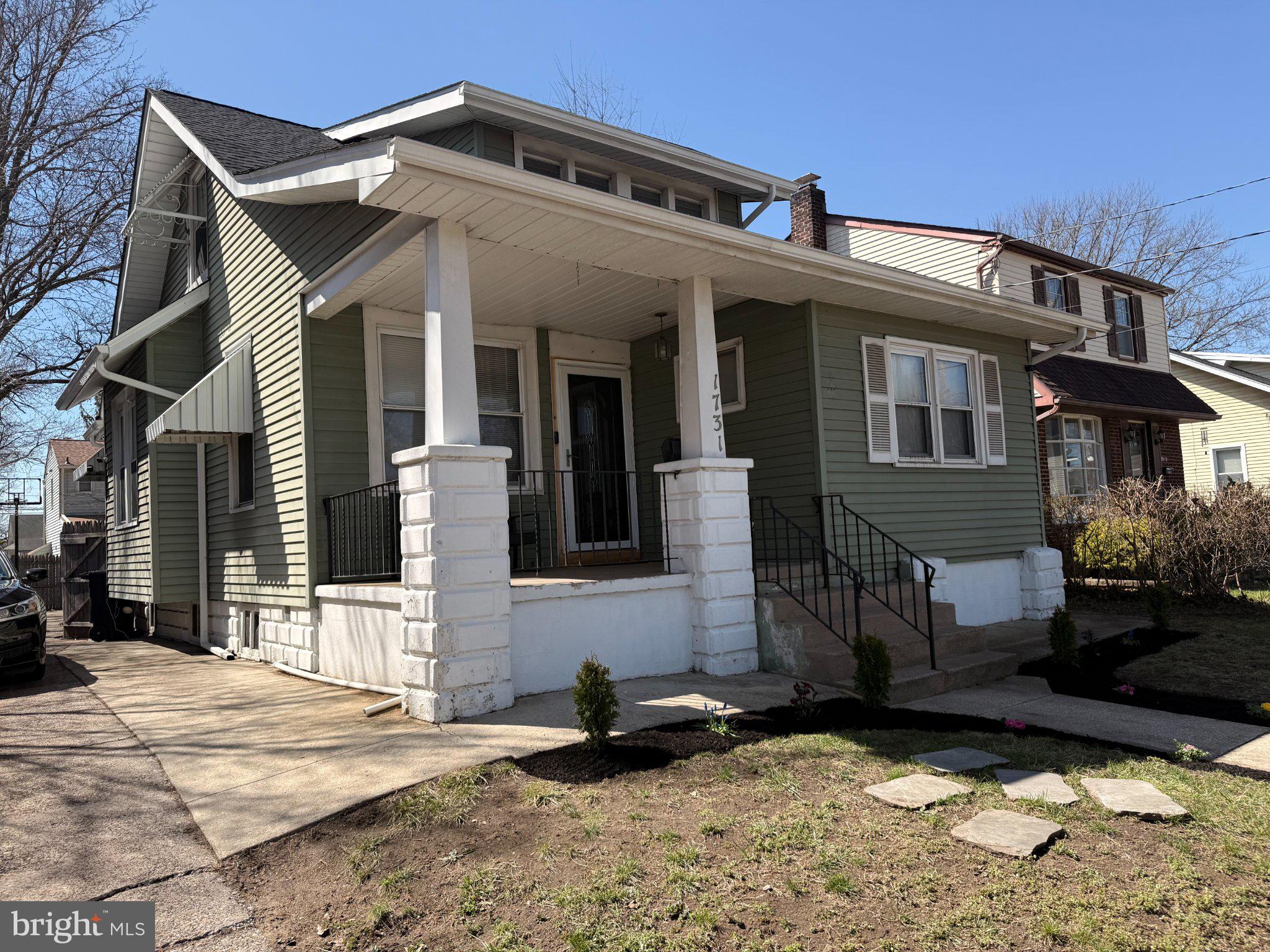 1731 W RIVER DRIVE