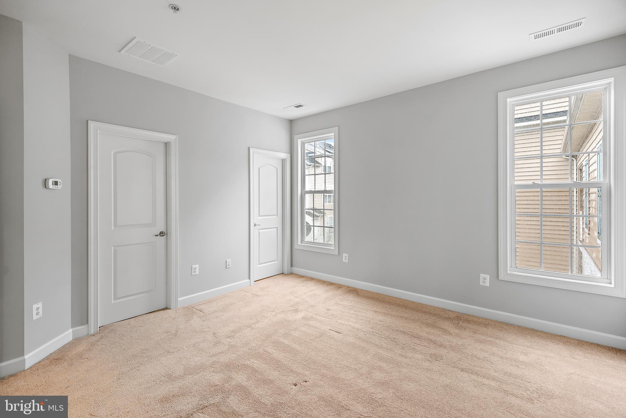 HIDDEN CREEK - Residential