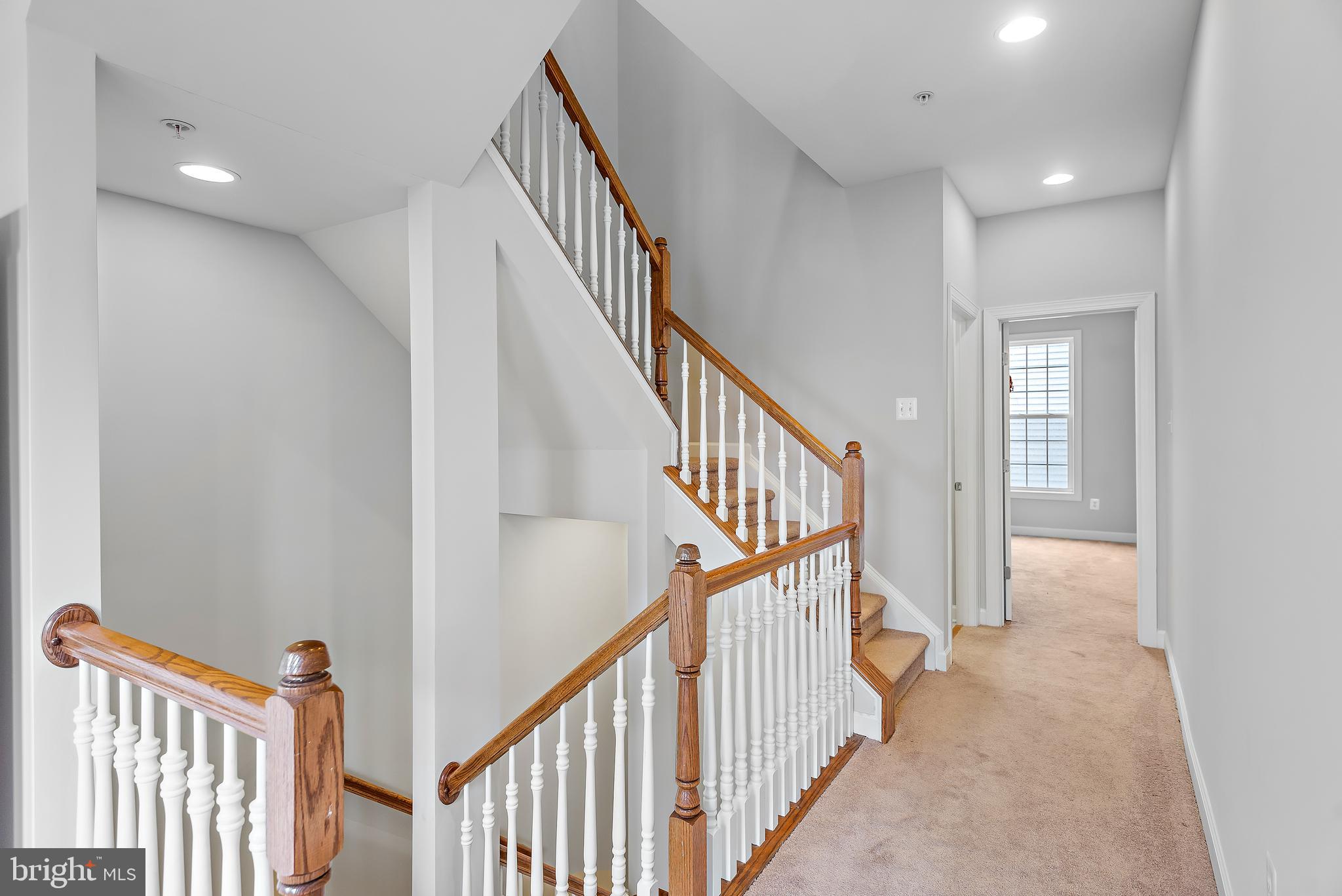 HIDDEN CREEK - Residential