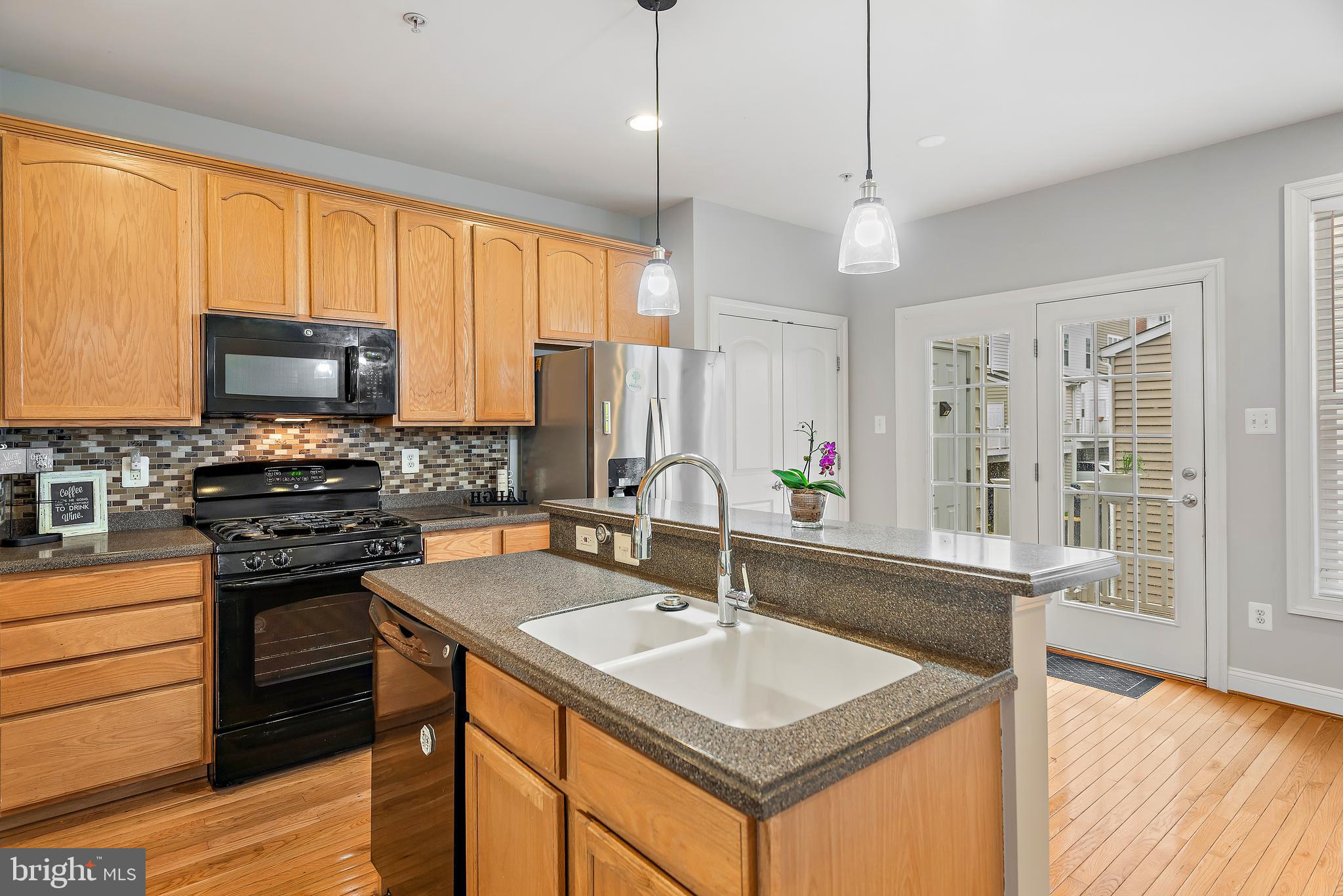 HIDDEN CREEK - Residential