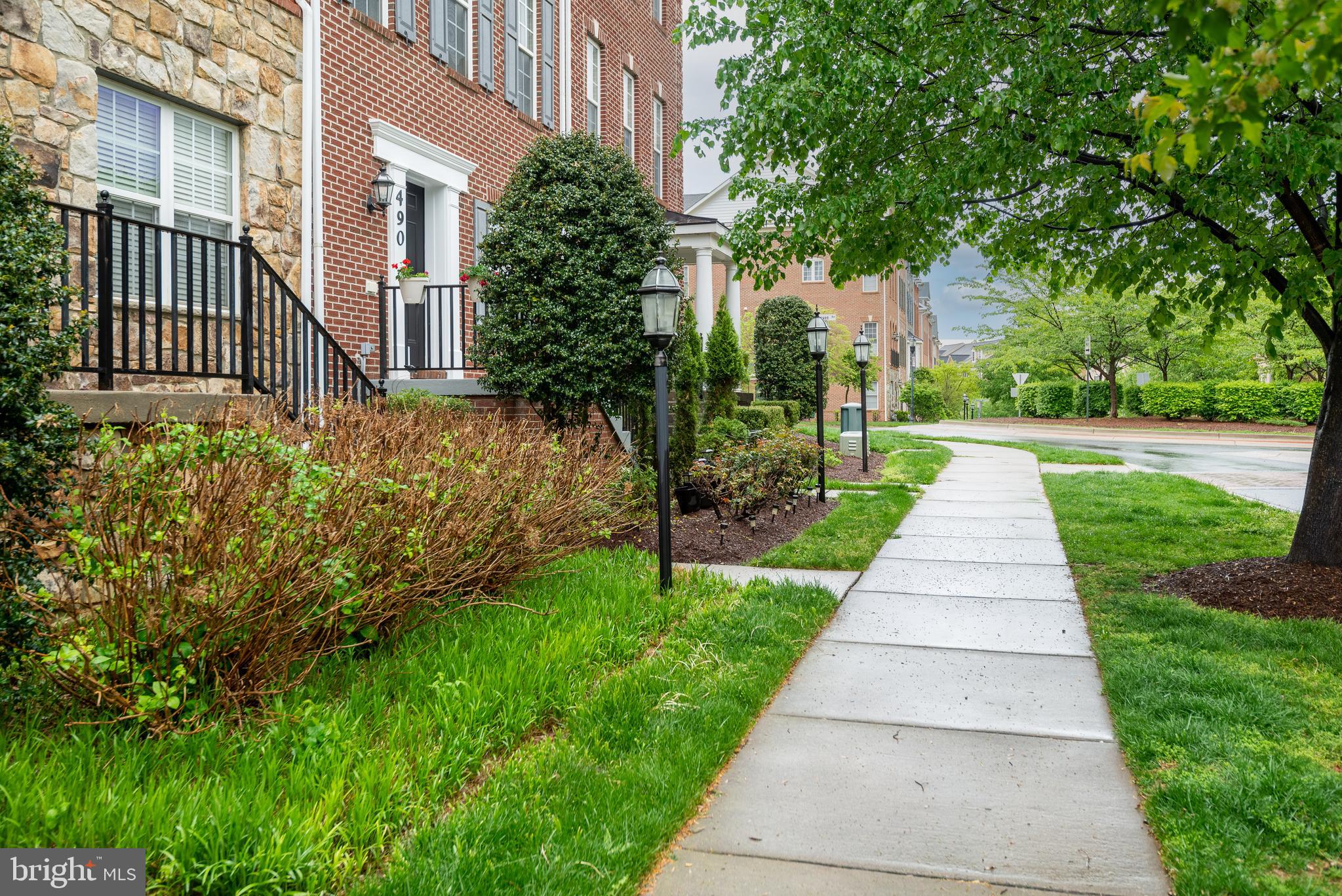 HIDDEN CREEK - Residential