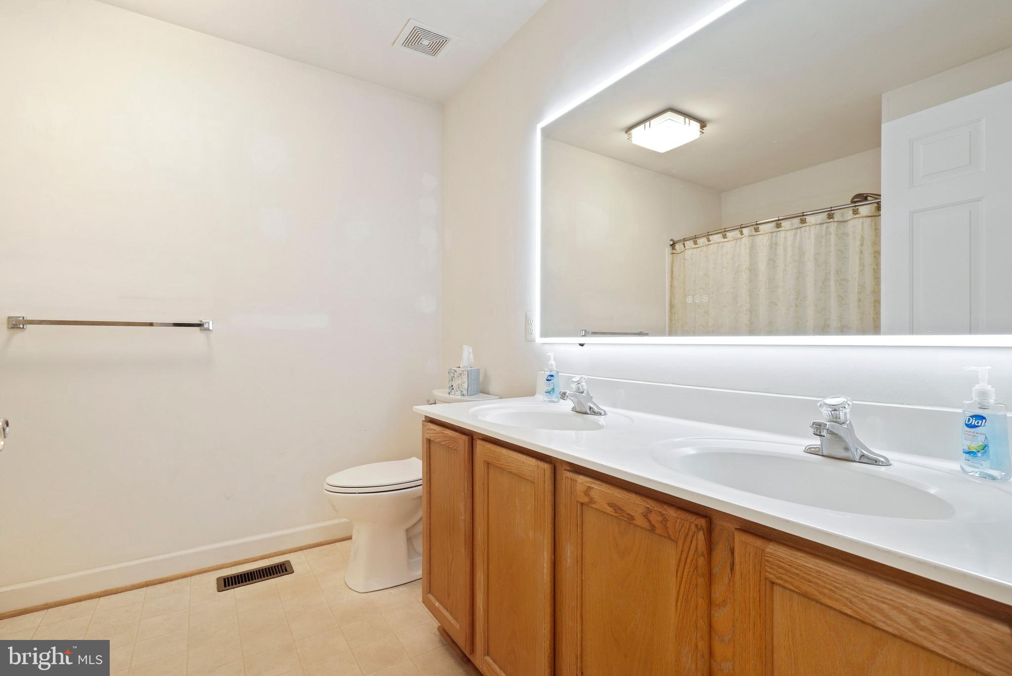 HAMPTONS OF BRIGHTWOOD - Residential