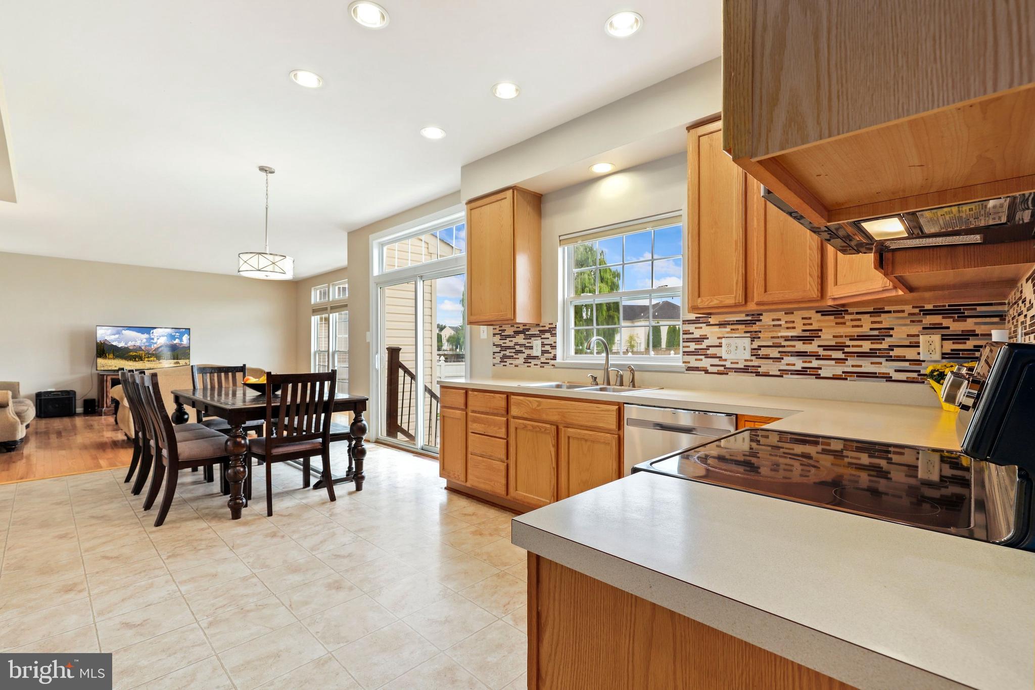 HAMPTONS OF BRIGHTWOOD - Residential