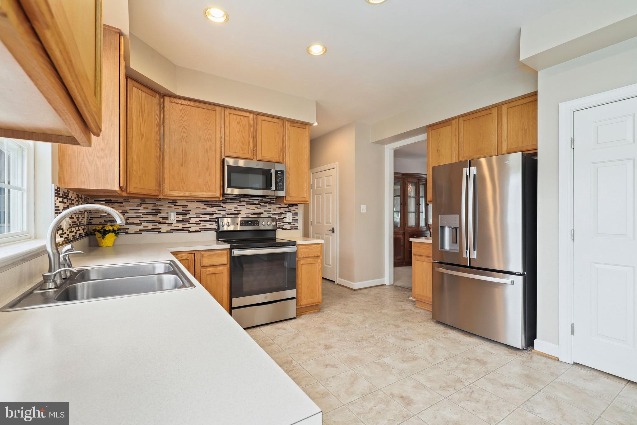 HAMPTONS OF BRIGHTWOOD - Residential