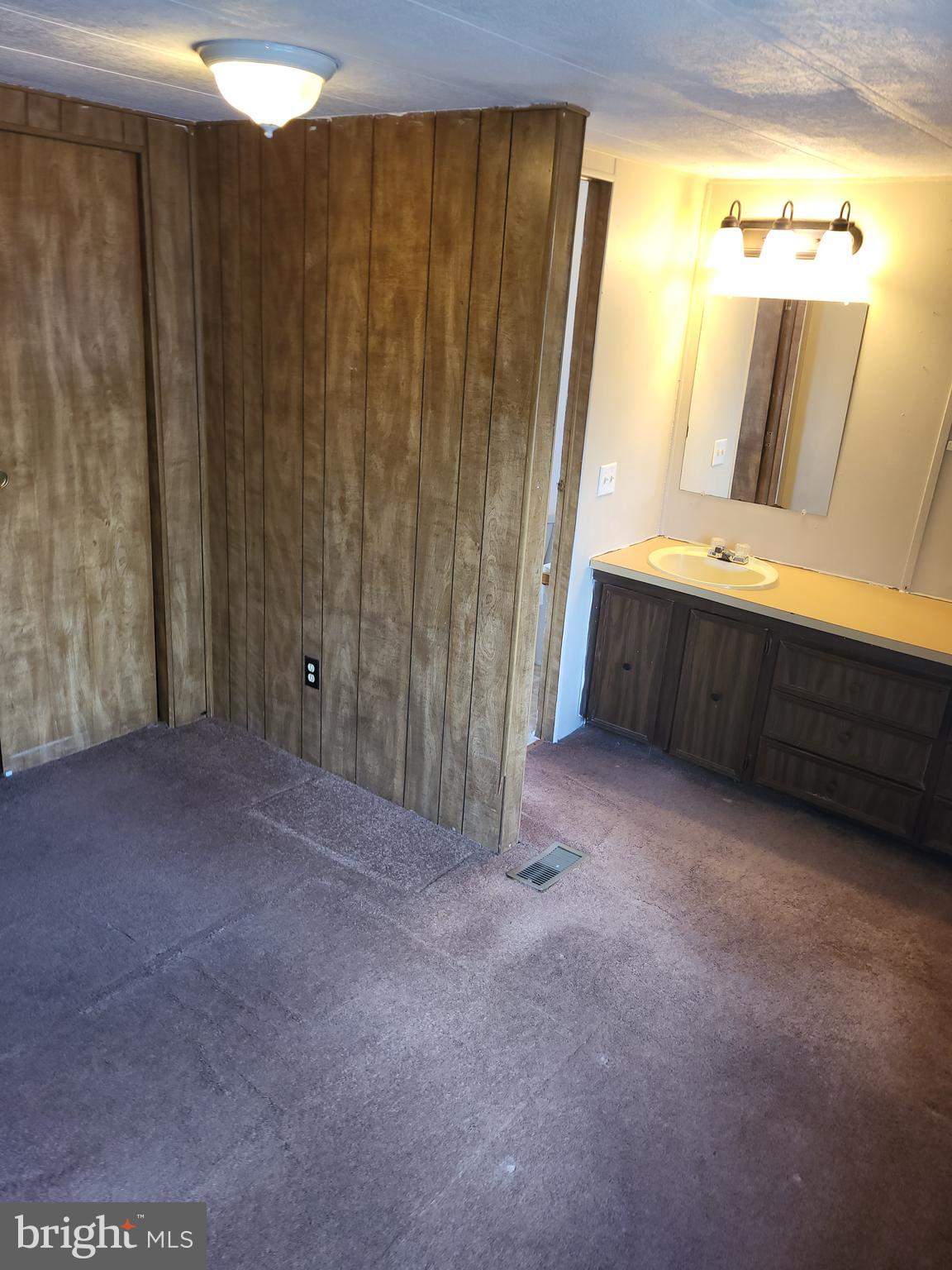 FOX GLEN - Residential