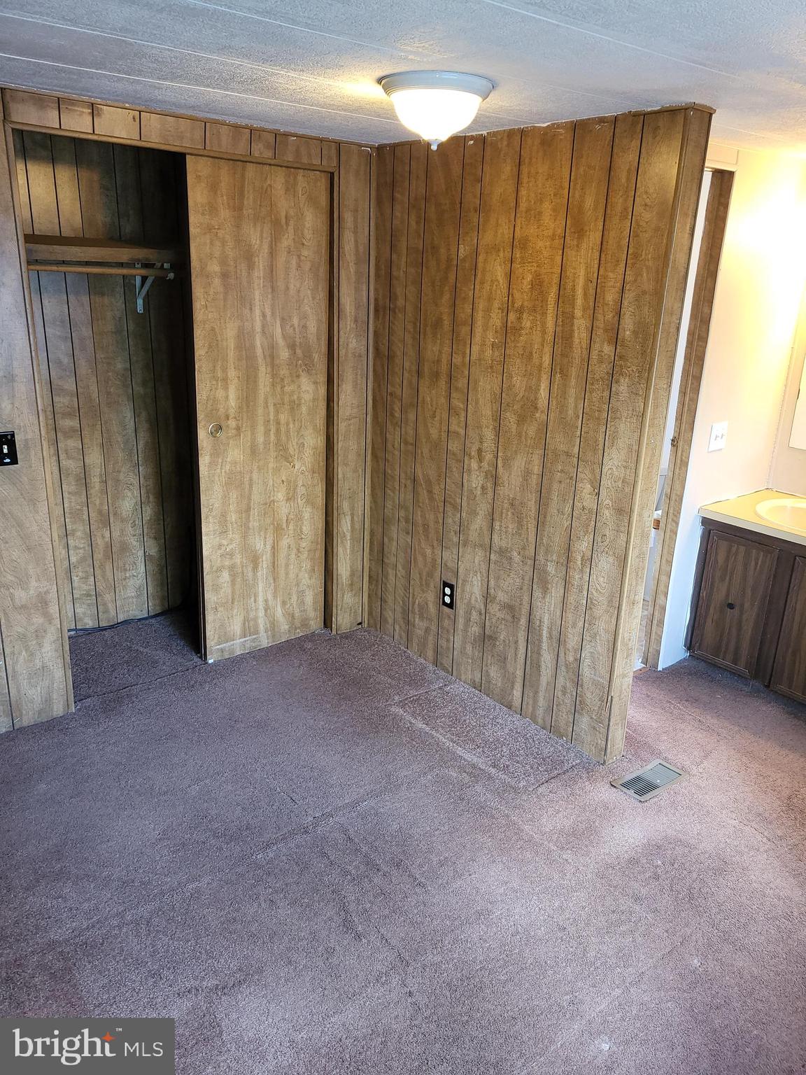 FOX GLEN - Residential