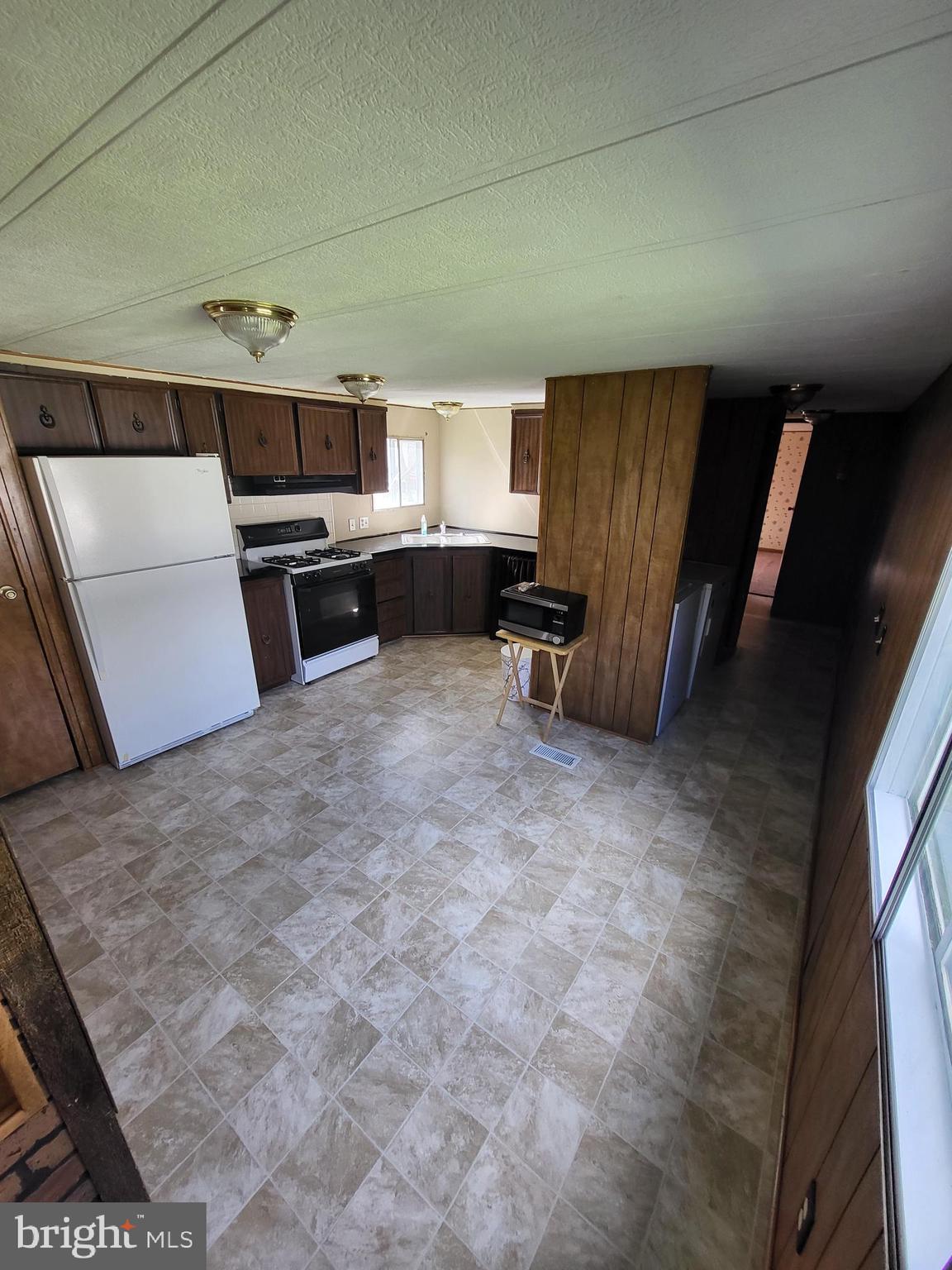 FOX GLEN - Residential