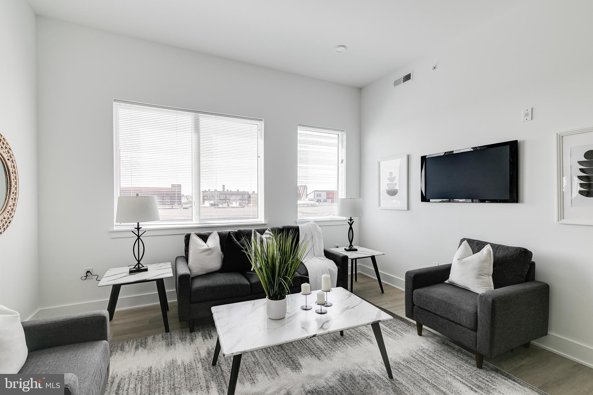 2201 WASHINGTON AVENUE UNIT 311