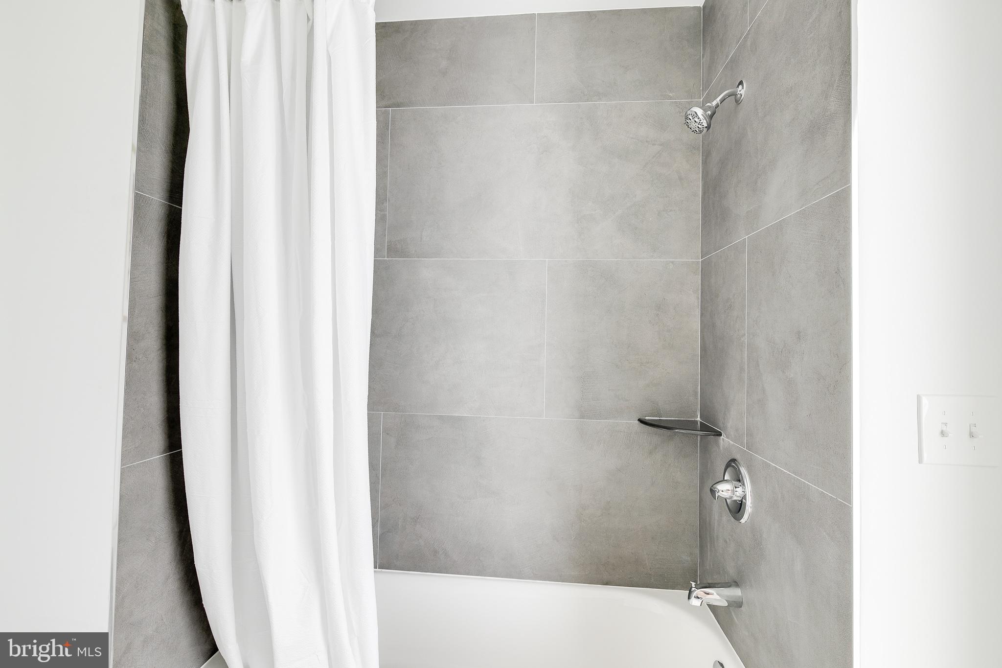 GRADUATE HOSPITAL - Residential Lease