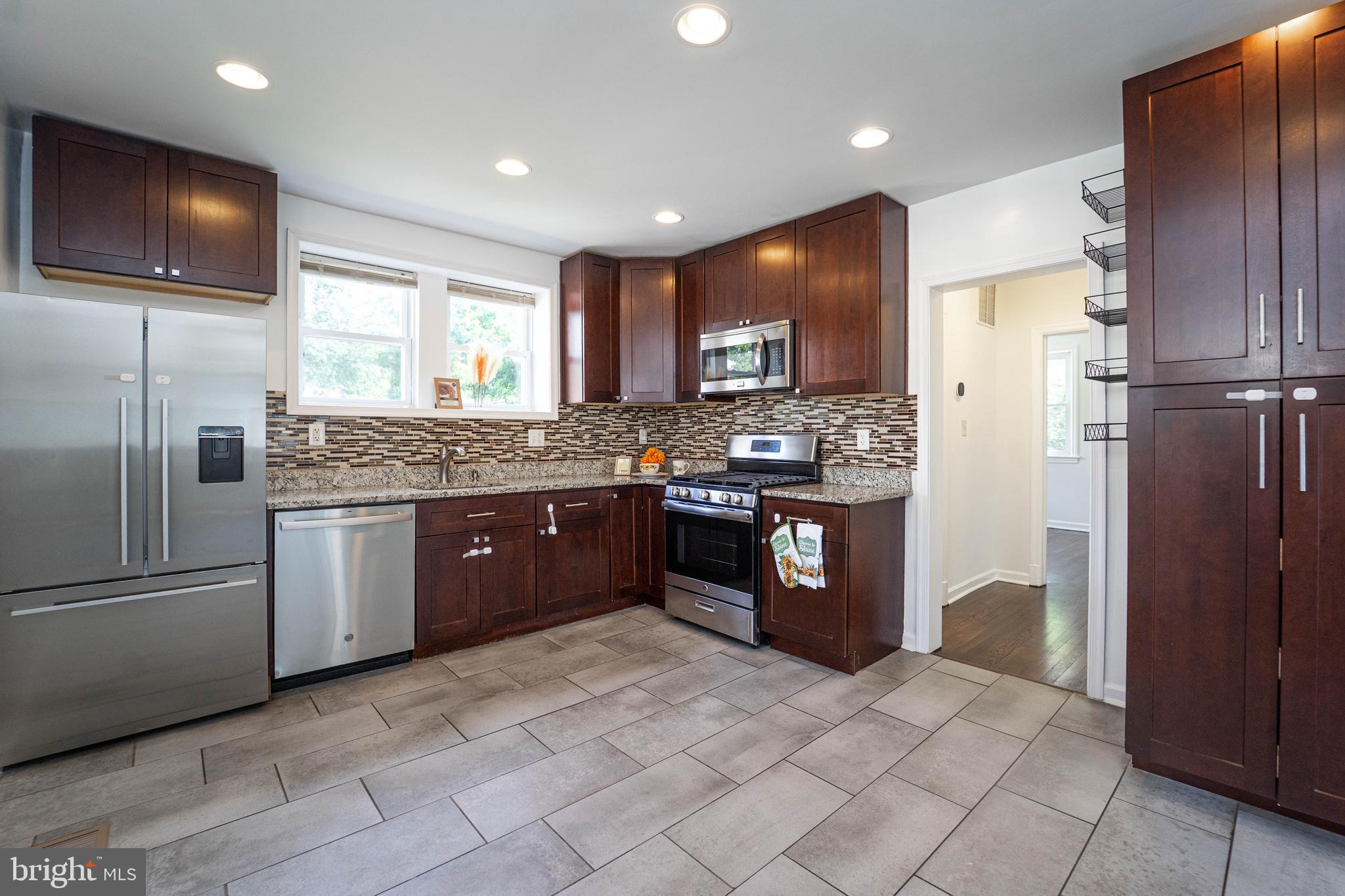 PLEASANT HILLS - Residential