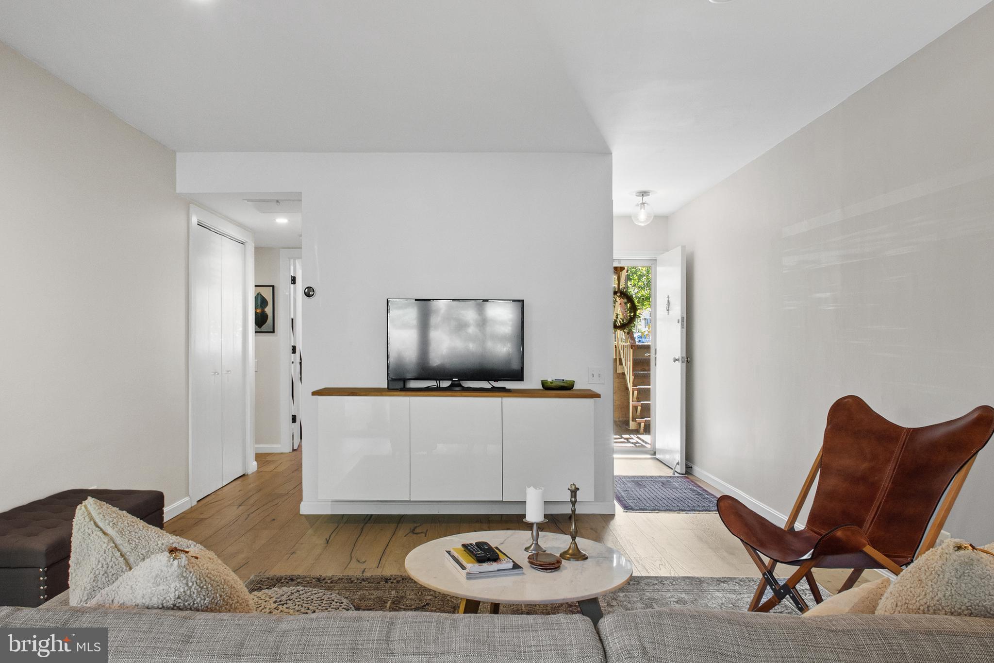 SEVERN HOUSE - Residential