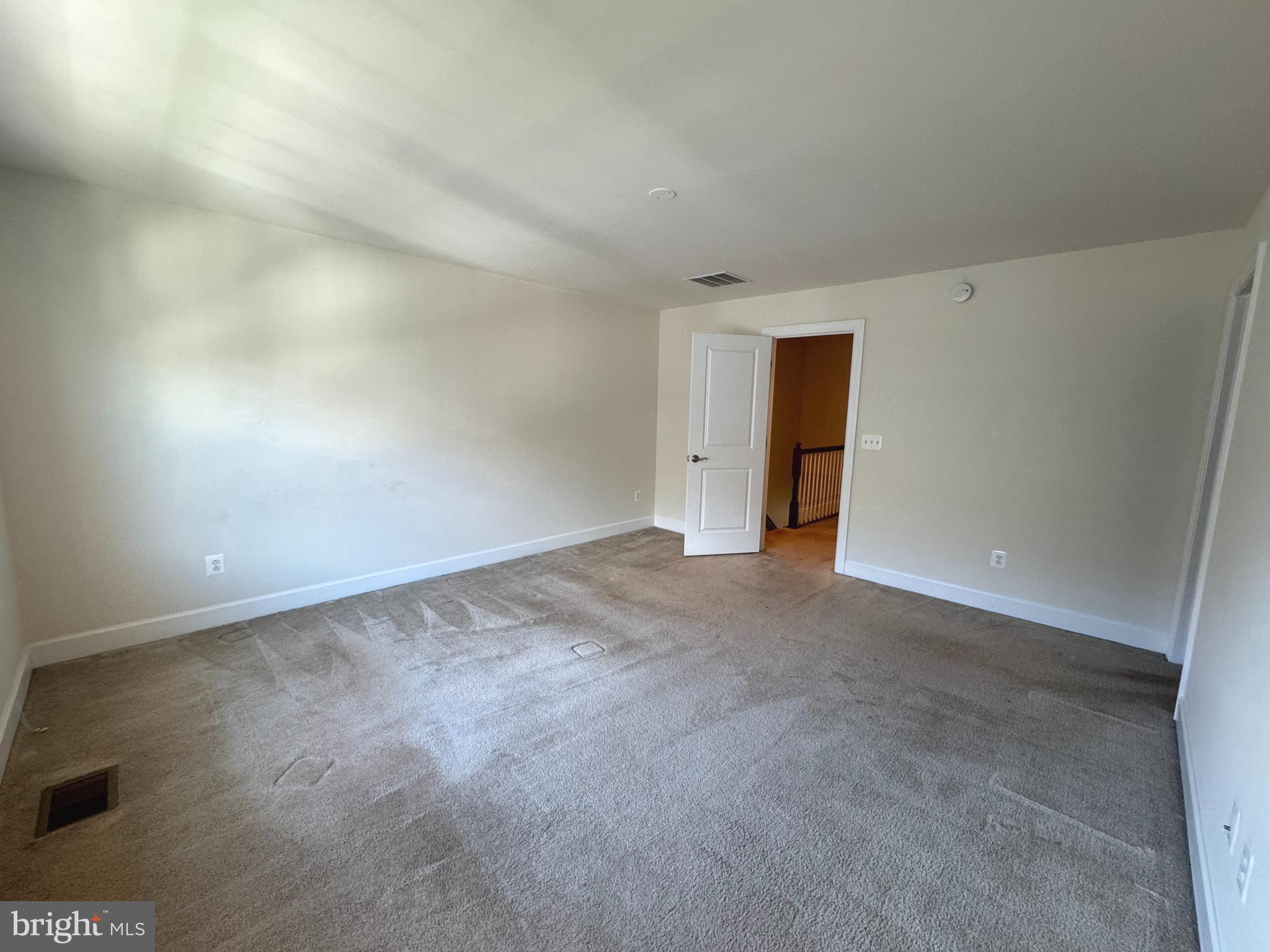 HERITAGE CROSSING - Residential Lease