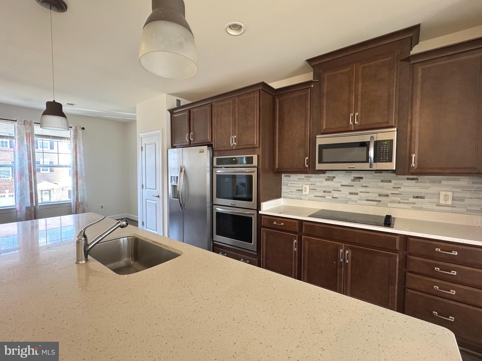 HERITAGE CROSSING - Residential Lease