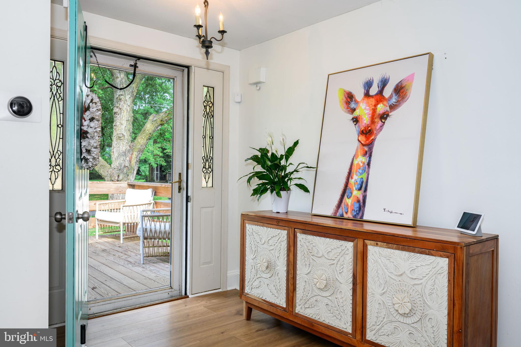 BROAD NECK - Residential