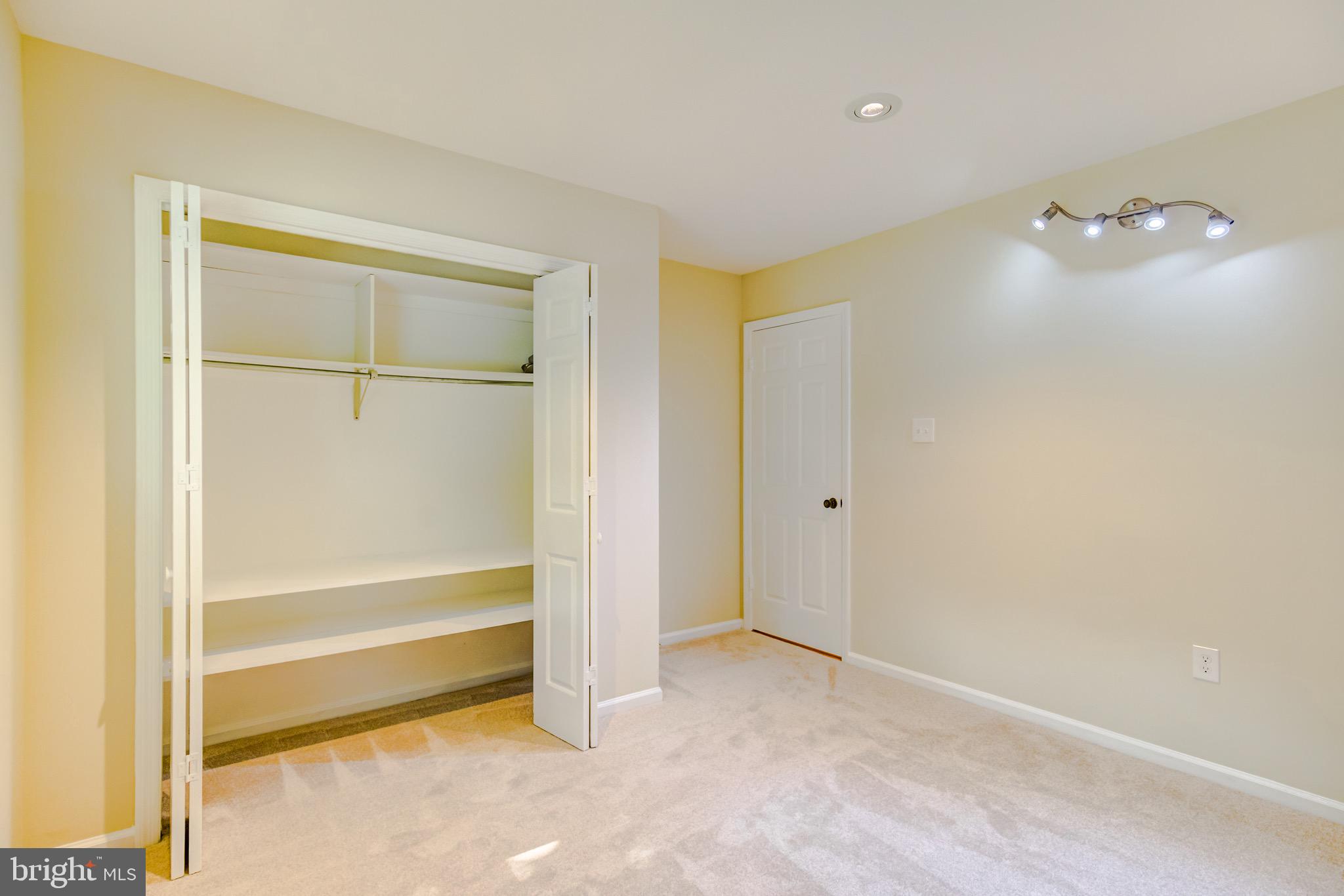 NORTH PINE RIDGE - Residential