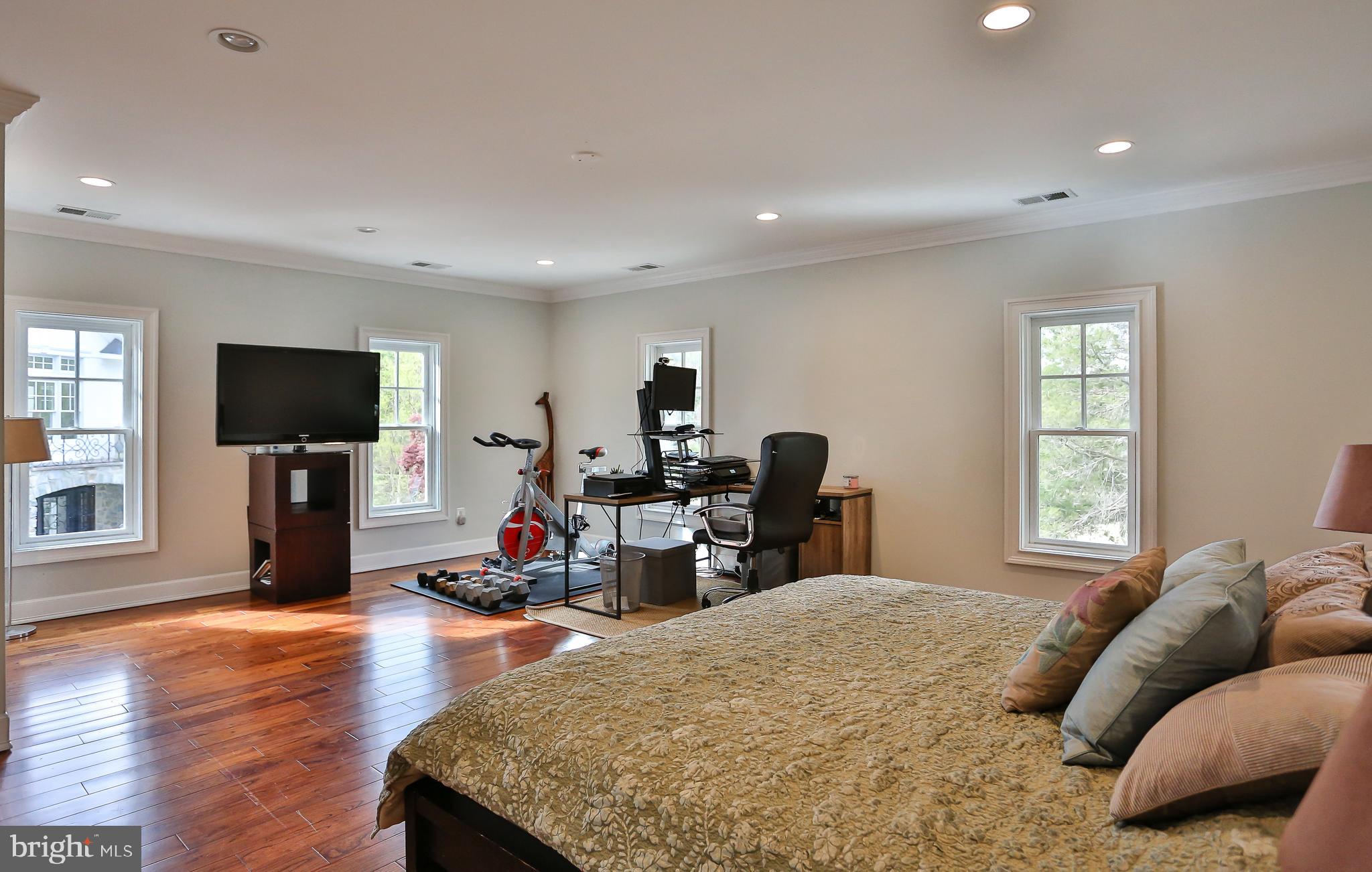 CHESTERBROOK - Residential