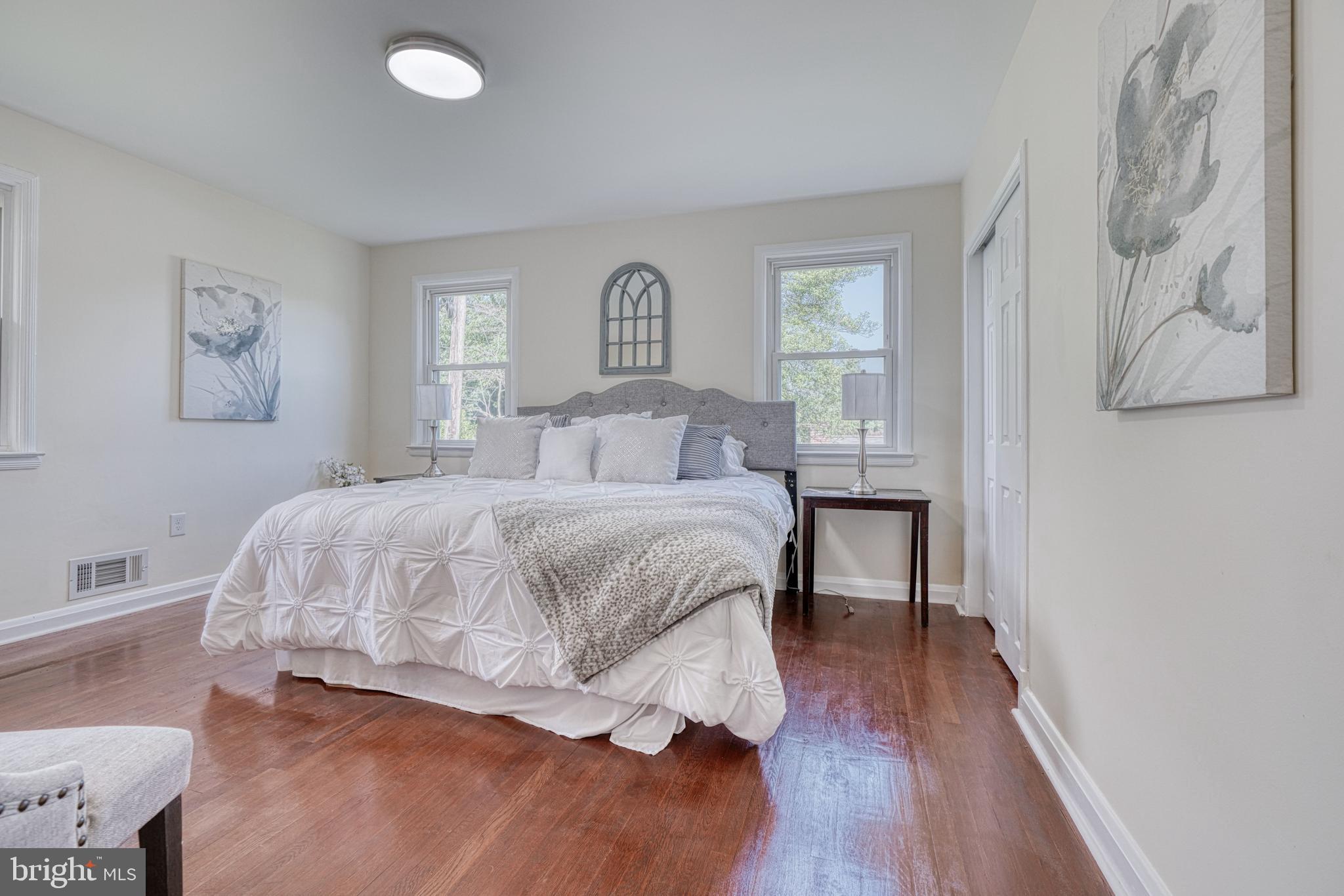 LOCH HILL - Residential