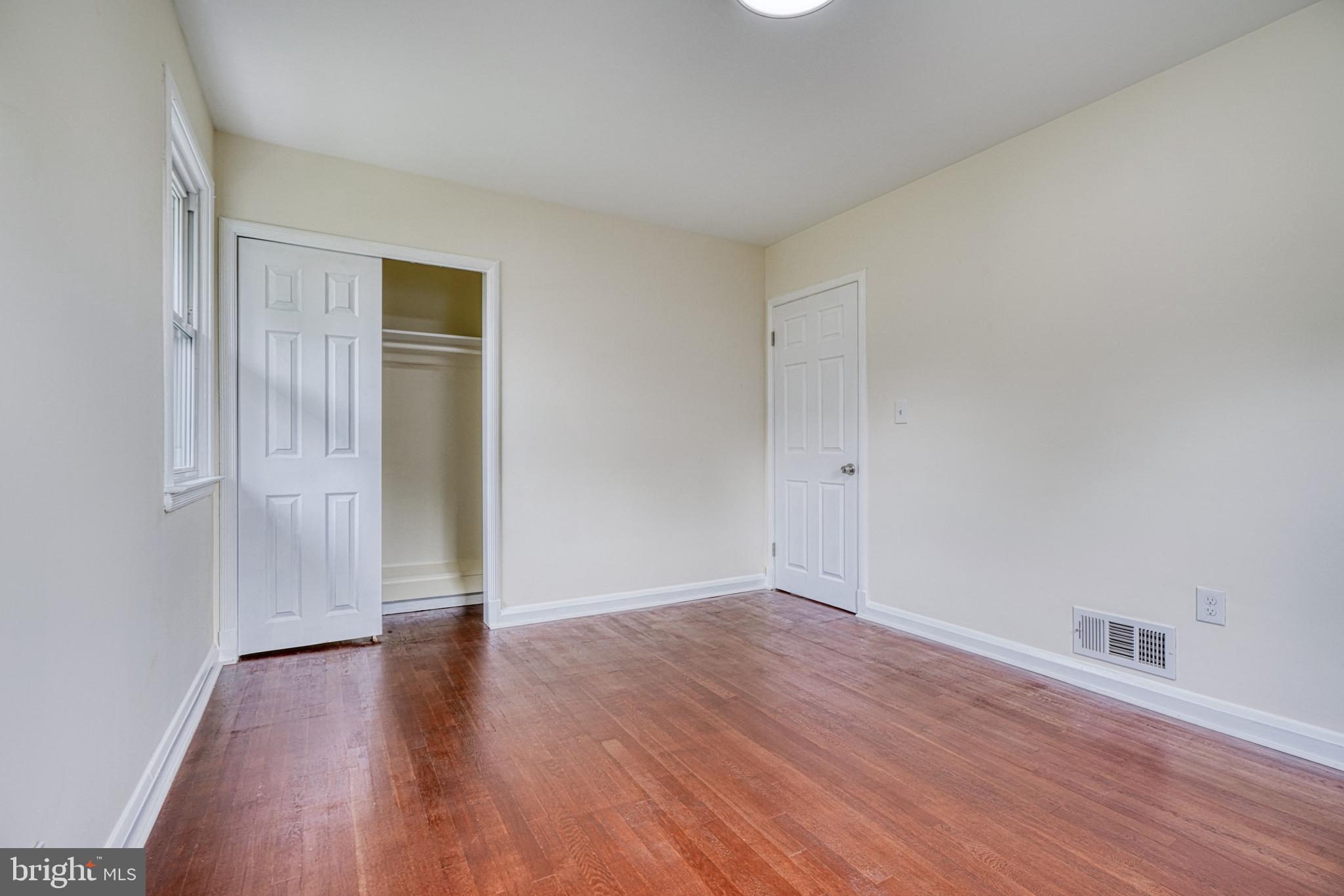 LOCH HILL - Residential